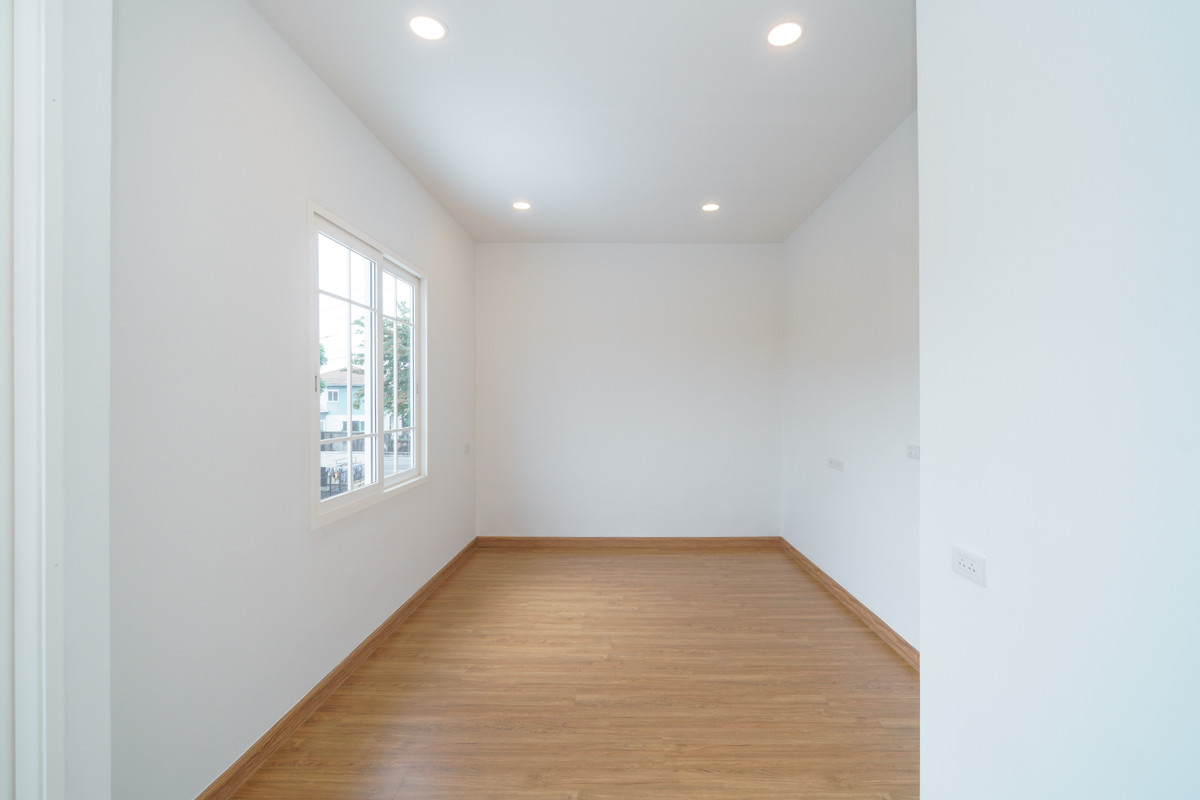 For SaleTownhomePattanakan, Srinakarin : P-2871 for sale!! Newly renovated house, ready to move in, near the expressway, Golden Town 2 On Nut-Phatthanakan.