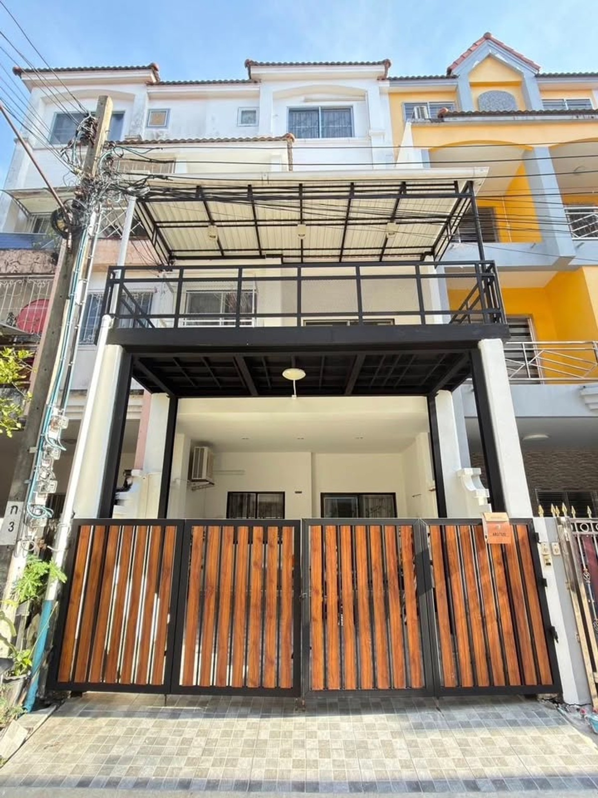 ให้เช่าทาวน์โฮมพัฒนาการ ศรีนครินทร์ : HR3023ให้เช่าทาวน์โฮม 3 ชั้น หมู่บ้านซิตี้พาร์ค พัฒนาการ 38 ตกแต่งเฟอร์ครบ พร้อมอยู่