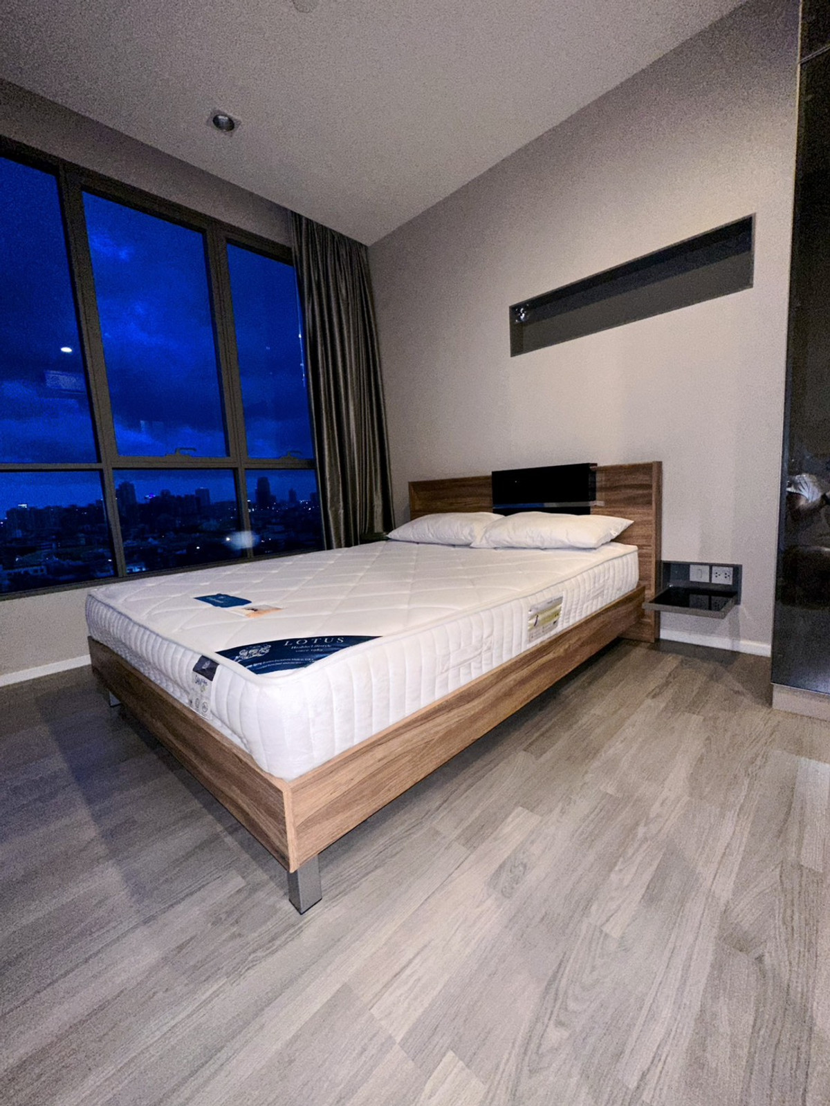 For RentCondoSathorn, Narathiwat : For Rent Condo The Room Sathorn - St.Louis fully furnished (S15-28613) 