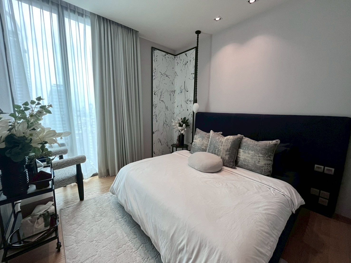 ขายคอนโดวิทยุ ชิดลม หลังสวน : 🏙️ 28 Chidlom | คอนโดหรู 2 ห้องนอน ชั้นสูง 74 ตร.ม. - ห้องแต่งสวย พร้อมอยู่ | ทำเลทอง ใกล้ BTS ชิดลม และ Central ชิดลม