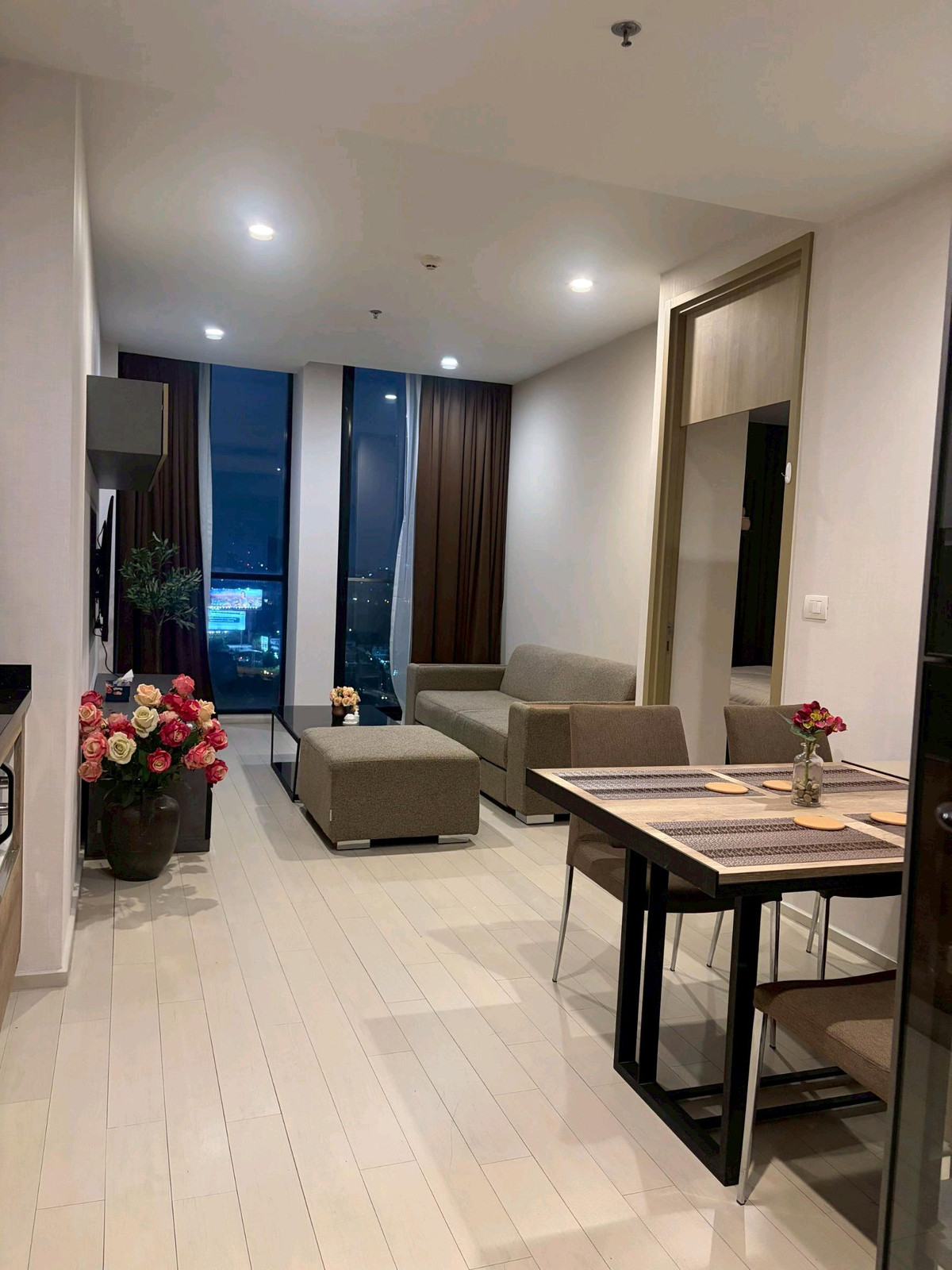 ให้เช่าคอนโดวิทยุ ชิดลม หลังสวน : ลดราคาพิเศษ‼️ Noble ploenchit 🌈ติด BTS เพลินจิต