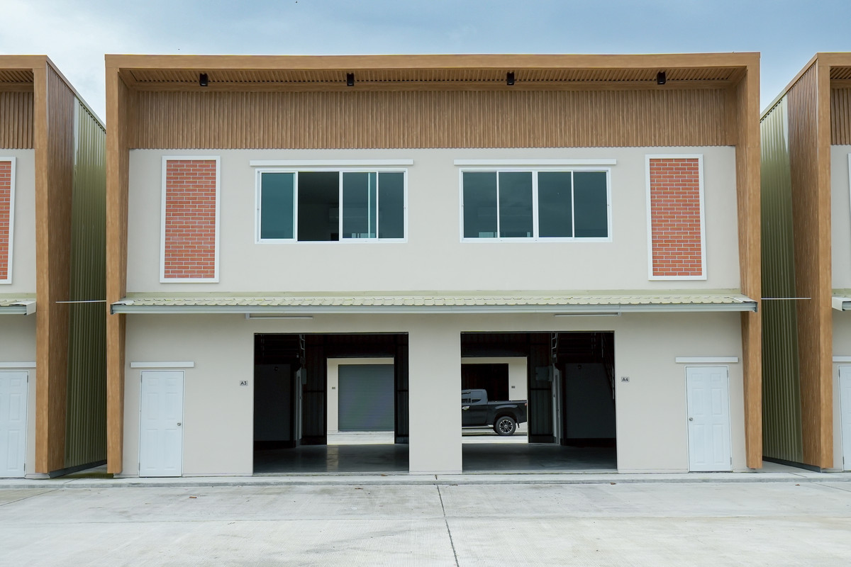 For RentWarehousePattanakan, Srinakarin : Warehouse with office Near Sri Nut BTS Station, Sukhumvit 77, On Nut 51 ( SPSEVE1188 )