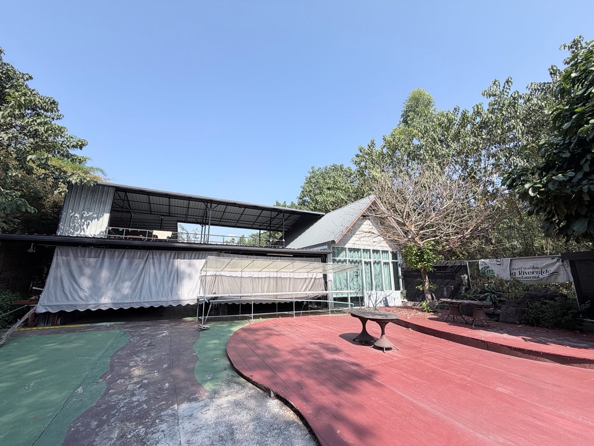 ขายที่ดินลำปาง : [Land Lampang] ขายด่วน! ที่ดิน 1 ไร่กว่า ริมแม่น้ำวัง วิวดี ใกล้เมืองลำปาง เหมาะสร้าง Private Luxury Villa รีสอร์ท ร้านอาหาร ลานแคมป์ปิ้ง