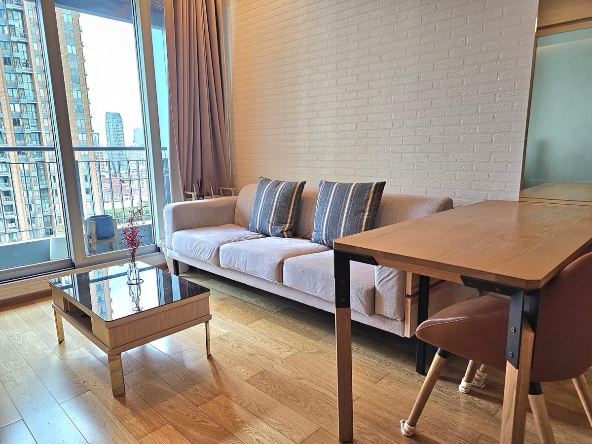 ให้เช่าคอนโดพระราม 9 เพชรบุรีตัดใหม่ RCA : เช่า The Address Asoke 1 ห้องนอน ใจกลางอโศก ใกล้ MRT เพชรบุรี เพียง 100 ม., พร้อมฟิตเนส-สระว่ายน้ำ!