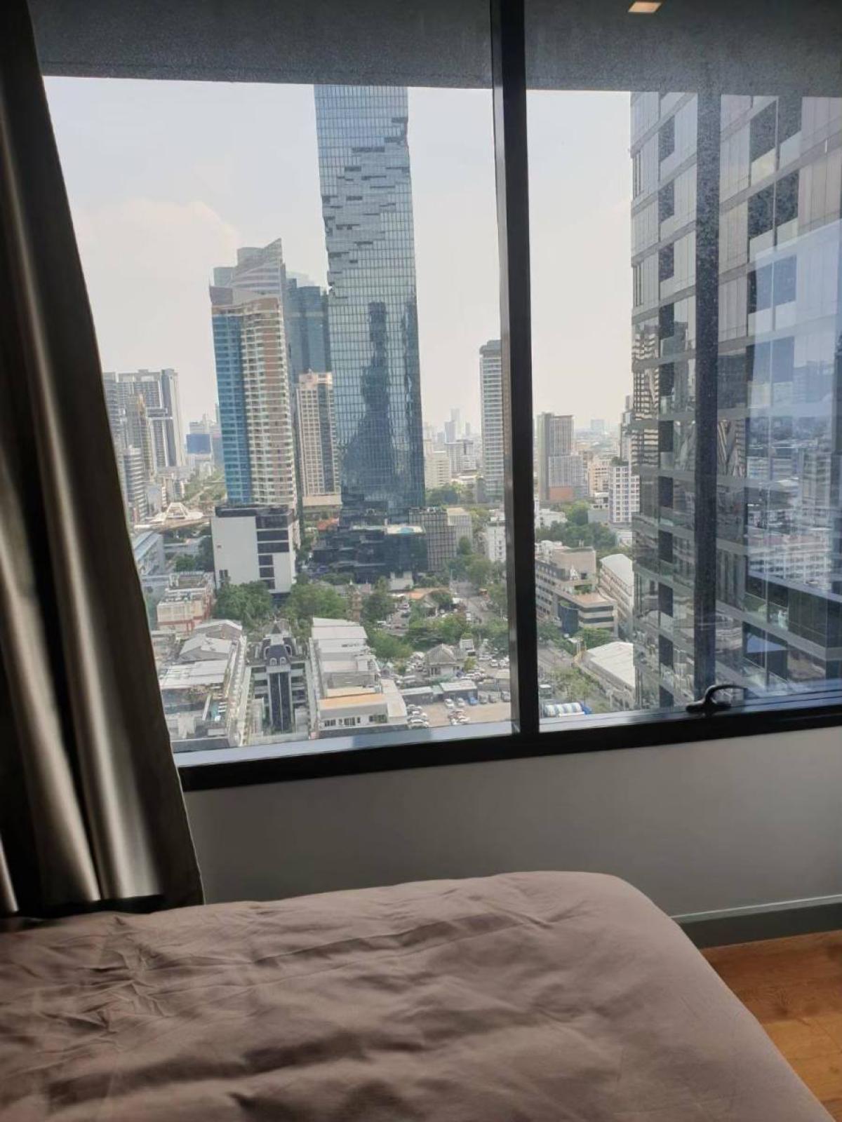 For RentCondoSilom, Saladaeng, Bangrak : Luxury 2 Bed Condo @ M Silom near BTS Chong NonsiRent only 68,000 Baht/month with complete amenities!