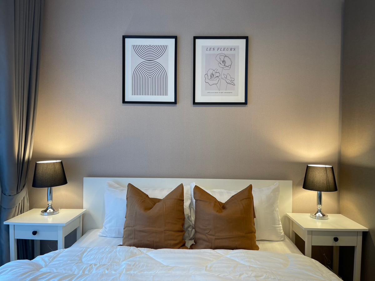 ให้เช่าคอนโดพระราม 9 เพชรบุรีตัดใหม่ RCA : Life Asoke Hype Studio 26 sqm เพียง 16,000 บาท/ด ใกล้ BTS/MRT พระราม 9 พร้อมสระวิวสูง ฟรี!