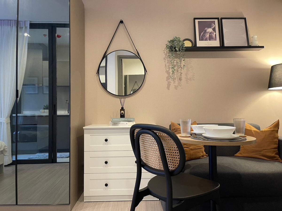 ให้เช่าคอนโดพระราม 9 เพชรบุรีตัดใหม่ RCA : Life Asoke Hype Studio 26 sqm เพียง 16,000 บาท/ด ใกล้ BTS/MRT พระราม 9 พร้อมสระวิวสูง ฟรี!