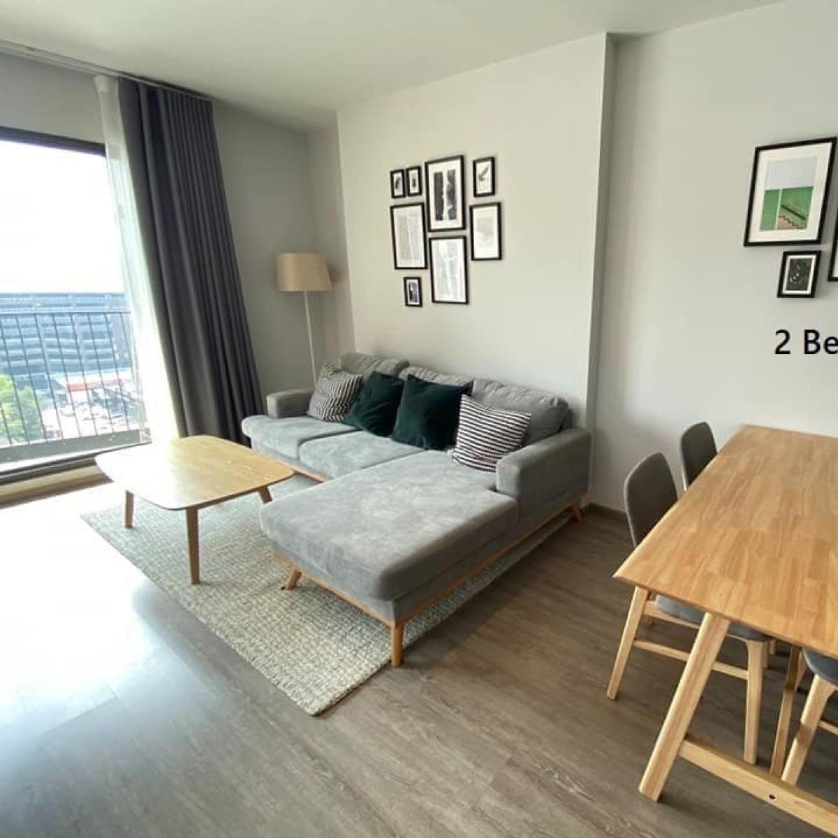 For RentCondoSukhumvit, Asoke, Thonglor : Condo for rent RHYTHM Ekkamai, 2 bedrooms, near BTS Ekkamai Luxurious life in the heart of the city, free full amenities!