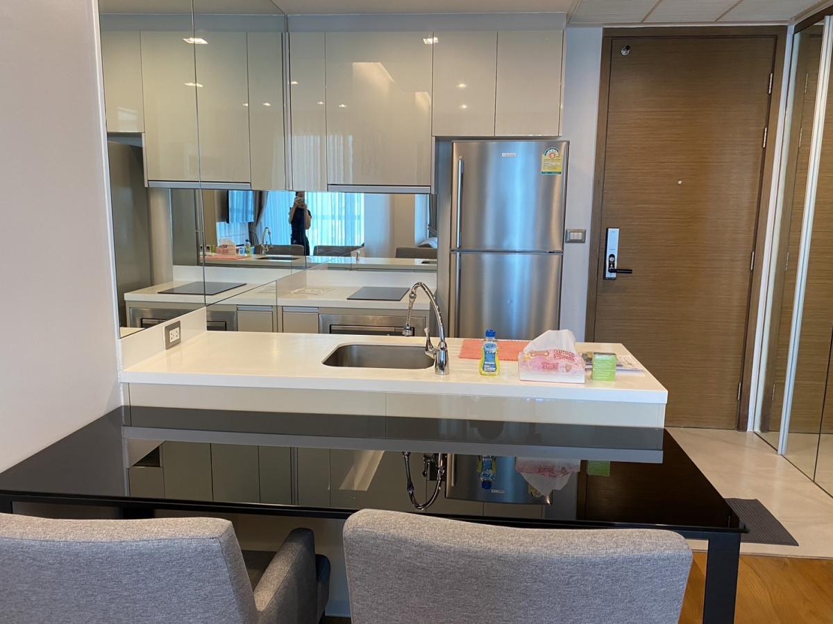 ให้เช่าคอนโดสาทร นราธิวาส : 1 ห้องนอน The Address Sathorn 12 ใกล้ BTS Chong Nonsi เช่าคอนโดหรู 46.5 ตร.ม. พร้อมสระว่ายน้ำและฟิตเนส เพียง 38,000 บาท/ด.