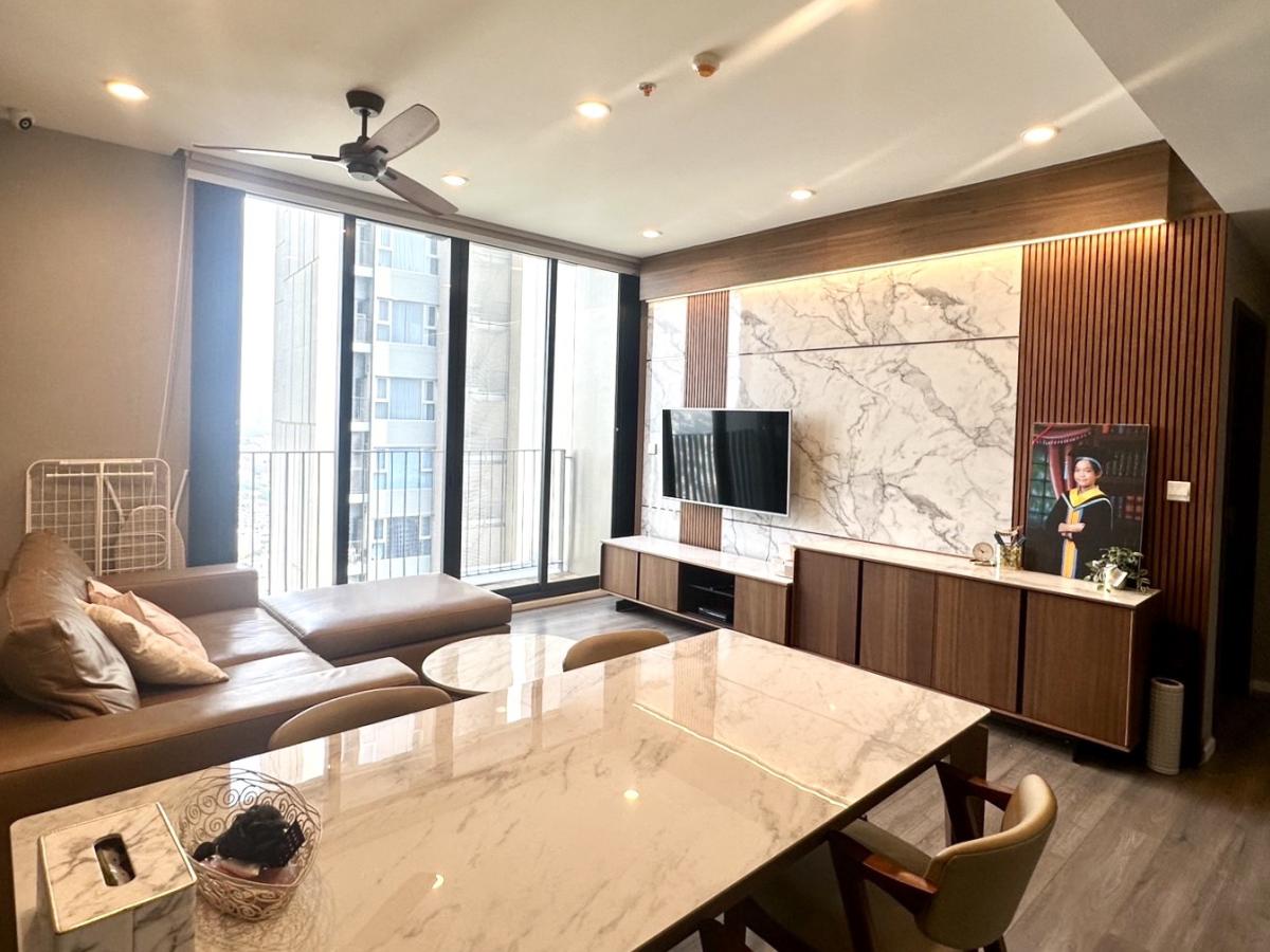 For RentCondoOnnut, Udomsuk : 2 bedroom condo for rent in the heart of Sukhumvit 101 Whizdom Essence starts at 55,000 baht/month!