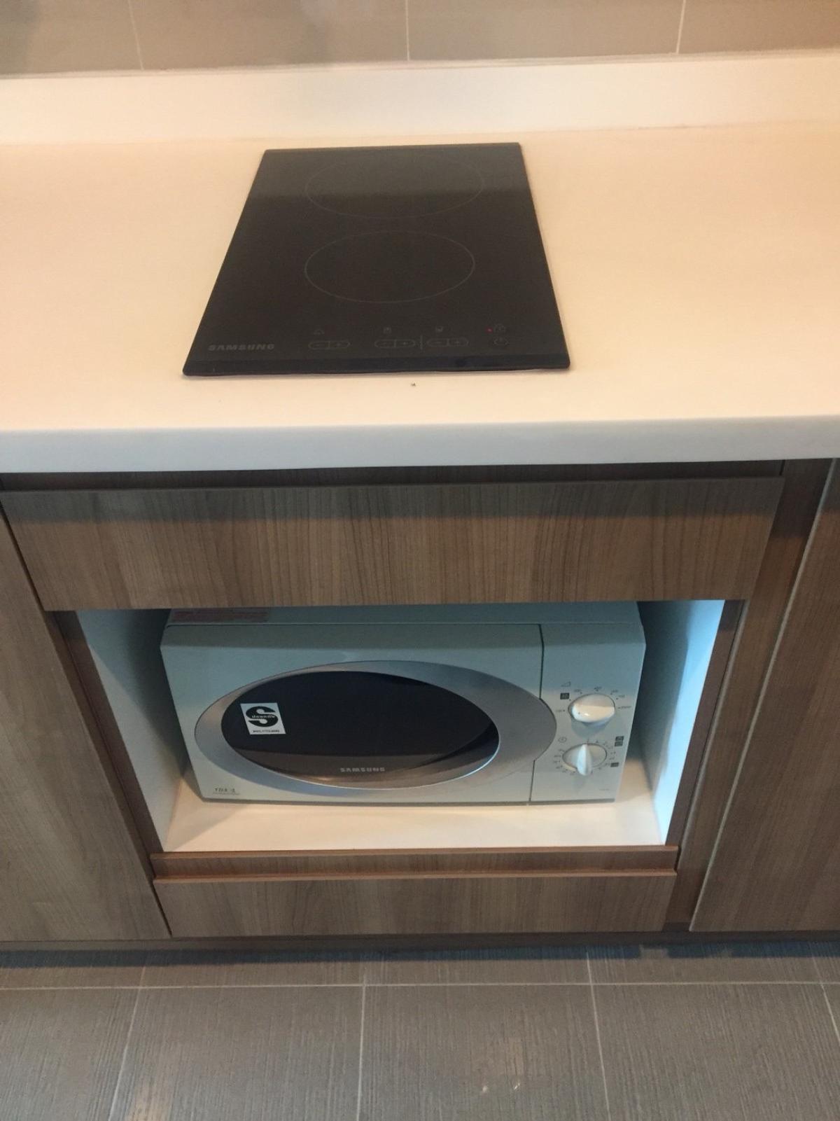 ให้เช่าคอนโดราชเทวี พญาไท : คอนโดสวย 30 ตร.ม. ใจกลางราชเทวี ใกล้ BTS ราคา 20,000 บ./ด. พักผ่อนเต็มที่! สระว่ายน้ำ-ฟิตเนส พร้อมสิ่งอำนวยความสะดวกครบครัน