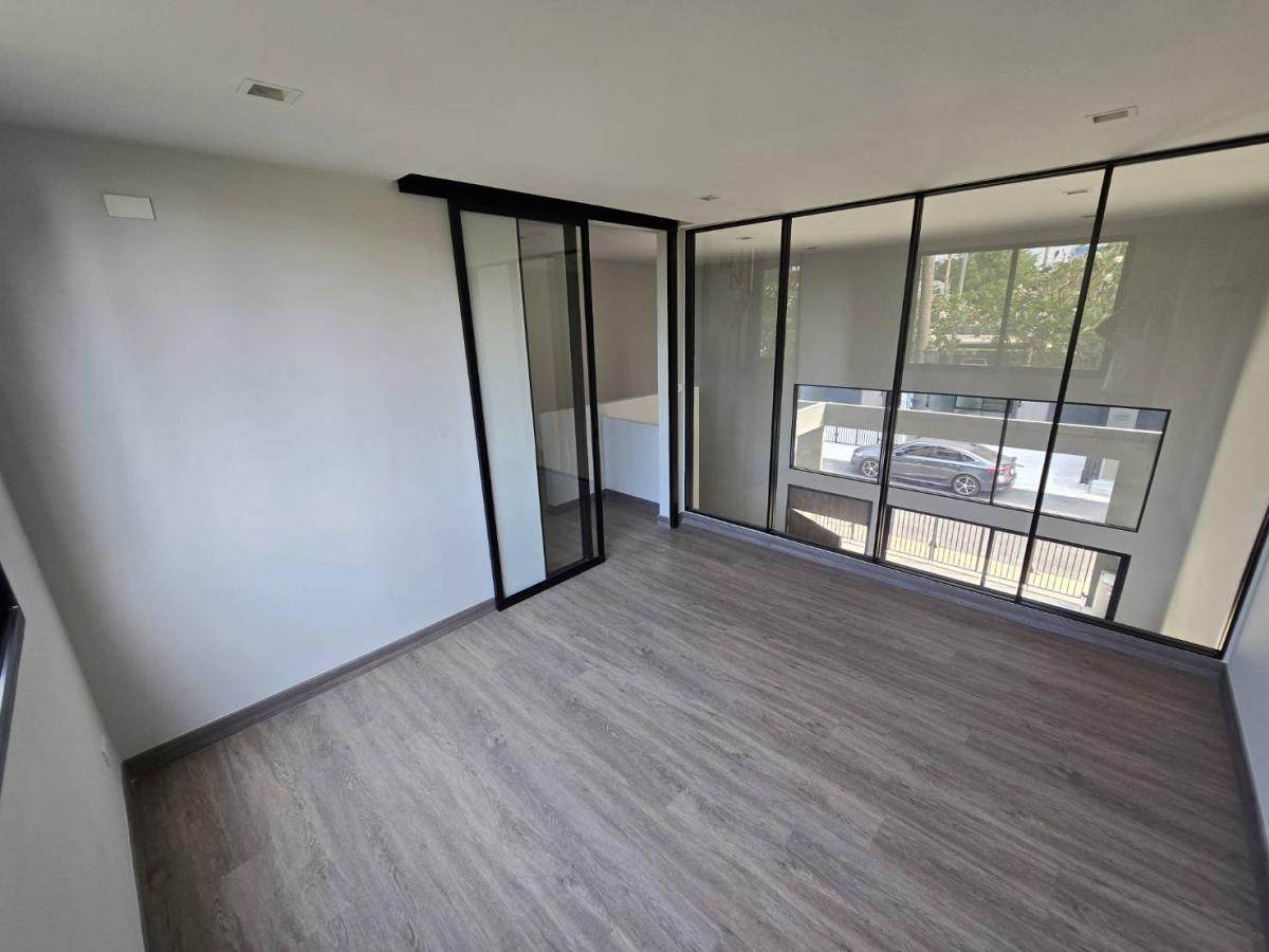 For RentTownhomeChaengwatana, Muangthong : Single house, 4 bedrooms, 4 bathrooms, with a wide area of 194 sq m. Rent for only 30,000 baht per month, ready to move in immediately!