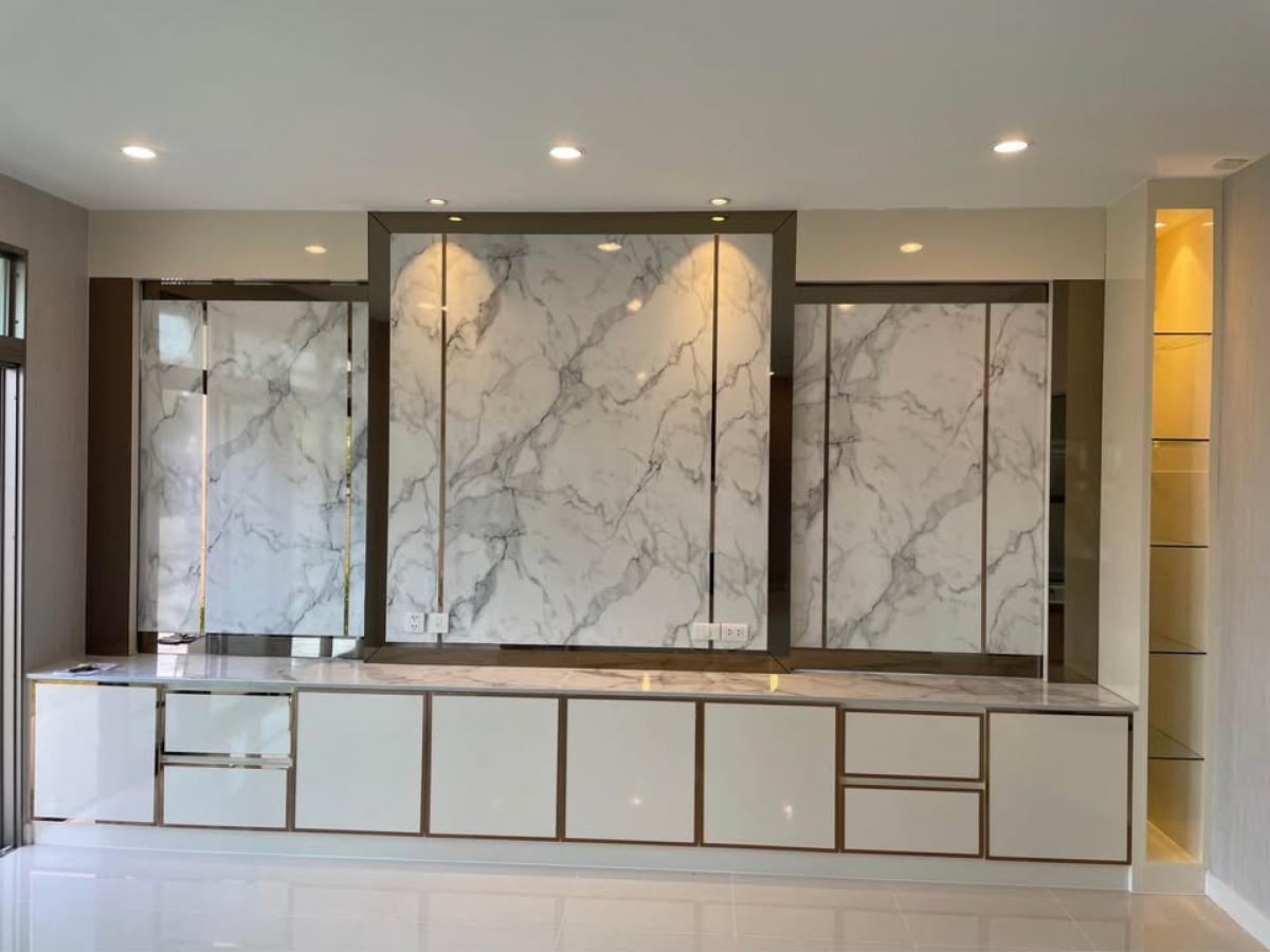 For SaleHouseChaengwatana, Muangthong : Luxurious 3 bedroom house with a spacious area of ​​64 sq m at The Palm Chaengwattana-Chaiyaphruek. Rent at an attractive price of 55,000 baht or buy for only 9.49 million!