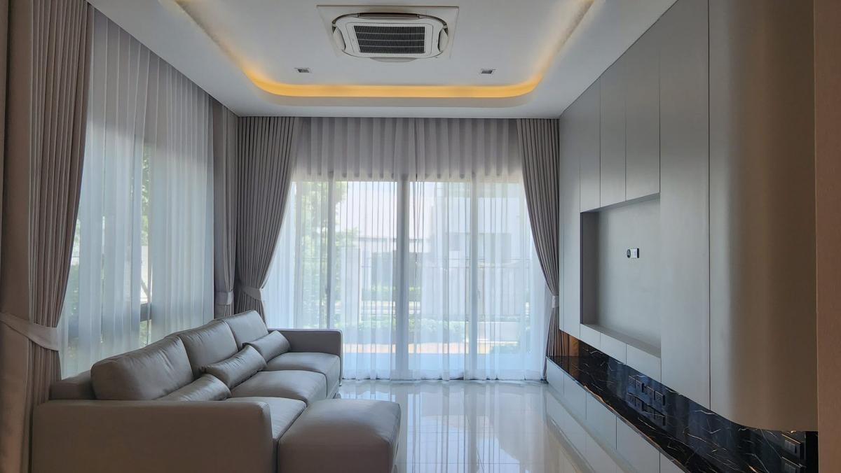 ขายบ้านเสรีไทย-นิด้า : 28/02/2026, บ้านเดี่ยวหรู 4 ห้องนอน ย่านลาดพร้าว-เสรีไทย ใกล้ BTS/MRT พร้อมอยู่ 
ขาย 23.9 ล้าน เช่า 150,000 บ. เดินทางสะดวก ติดทะเลสาบส่วนตัว