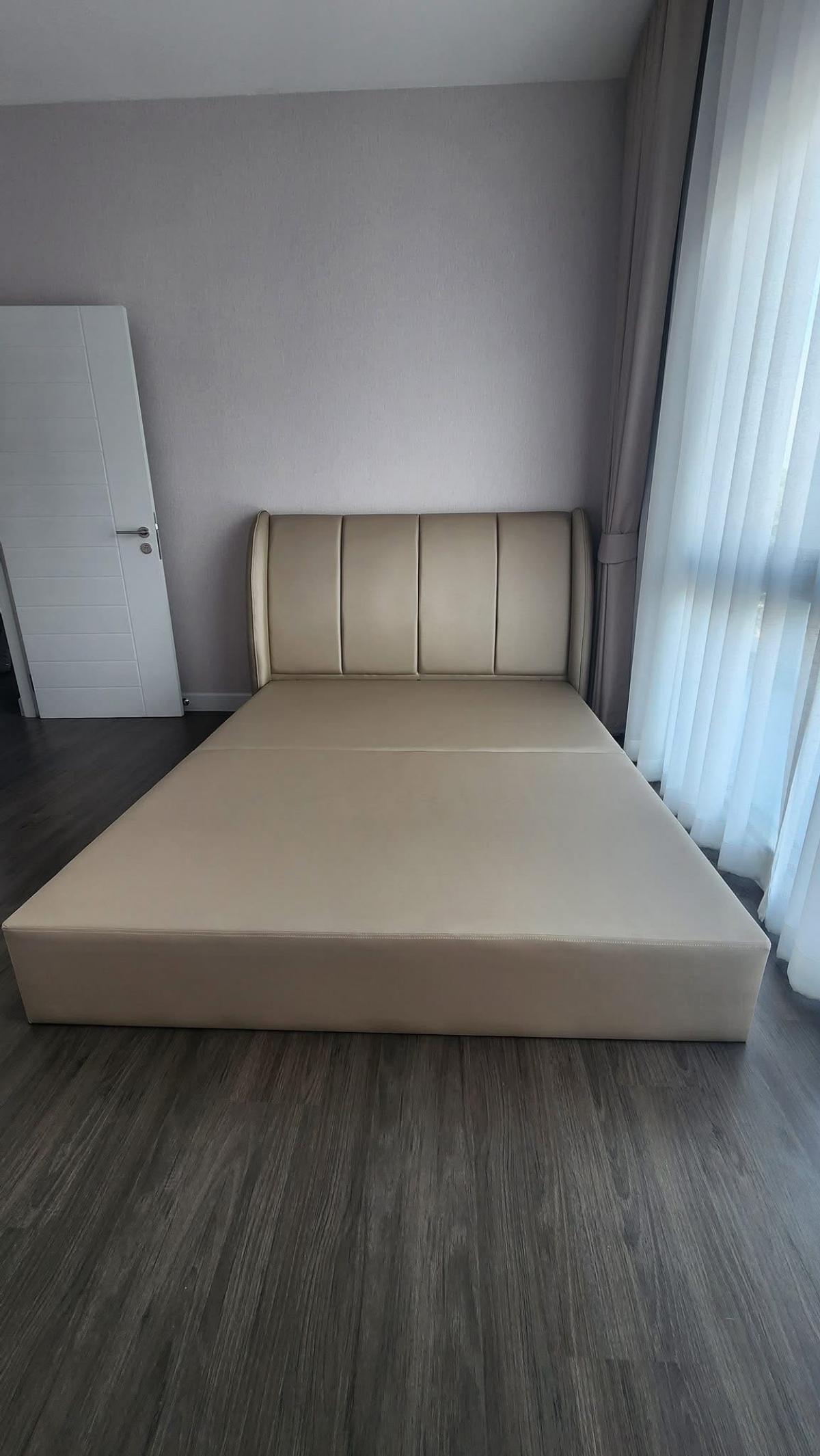 ขายบ้านเสรีไทย-นิด้า : 28/02/2026, บ้านเดี่ยวหรู 4 ห้องนอน ย่านลาดพร้าว-เสรีไทย ใกล้ BTS/MRT พร้อมอยู่ 
ขาย 23.9 ล้าน เช่า 150,000 บ. เดินทางสะดวก ติดทะเลสาบส่วนตัว