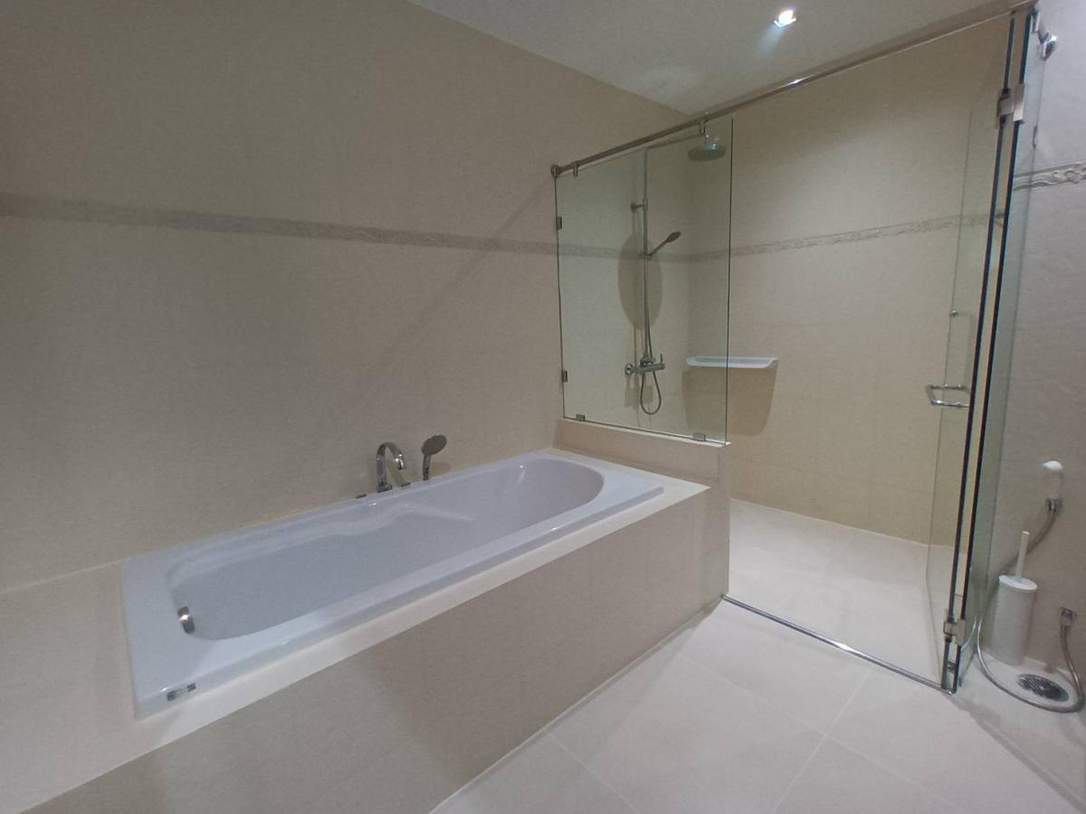 For RentCondoSukhumvit, Asoke, Thonglor : 03/04/2026, The Madison Sukhumvit 41 - 2 Bed 2 Bath 115 sqm
Near BTS Phrom Phong, ready to move in, rental price 80,000 baht/month! 0642748883