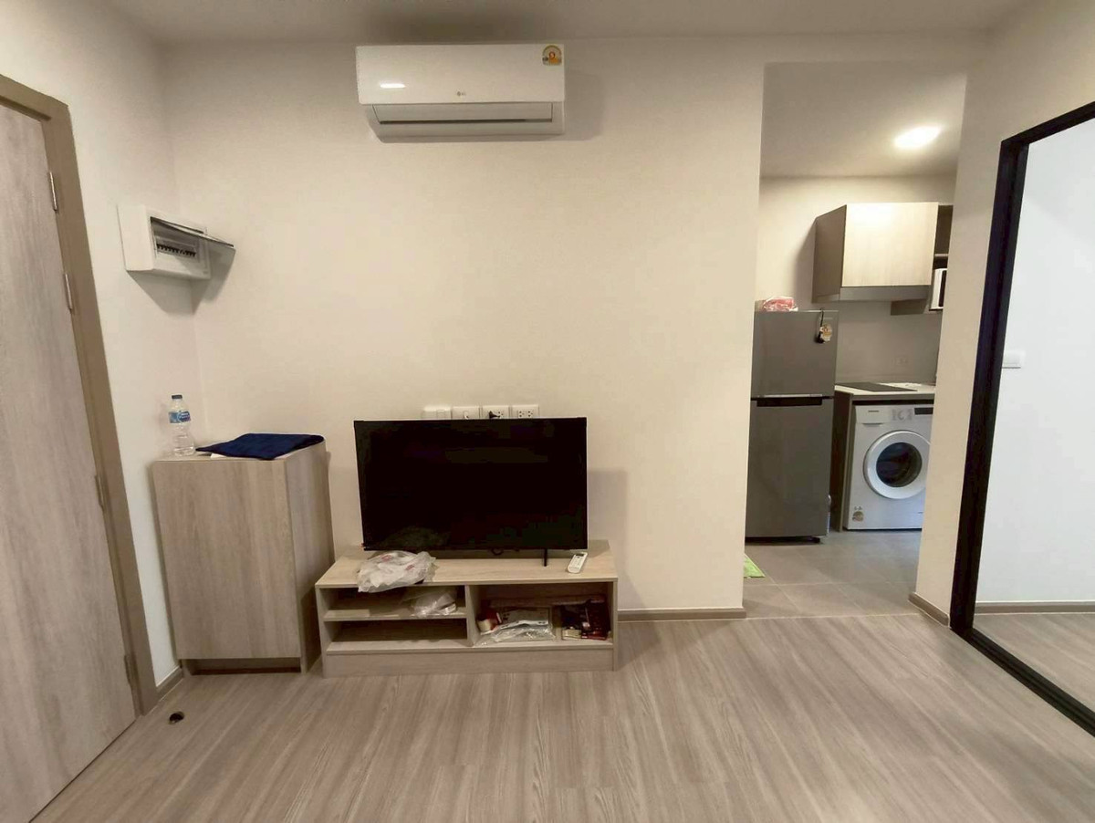 For RentCondoPattaya, Bangsaen, Chonburi : D Condo Sense Bangsaen, 2nd floor room, Building B 🌼 nice, fully furnished, 2 air conditioners, only 9,000฿ ☎️ 062-9452428 | 💛 Line: @whitesand