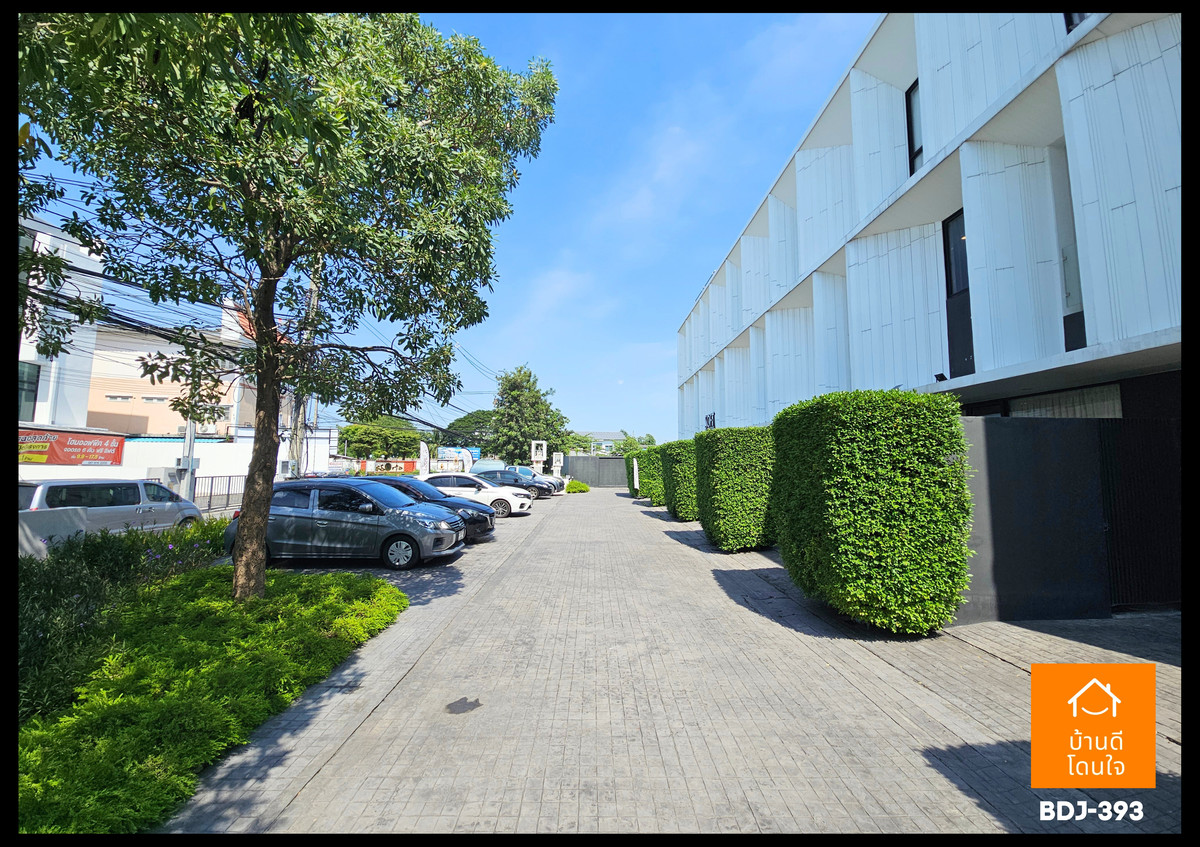 For SaleTownhomeNawamin, Ramindra : Home office for sale Plume Watcharaphon-Ekkamai (22.5 sq m) near Watcharaphon 5 intersection, decorated and ready to move in.