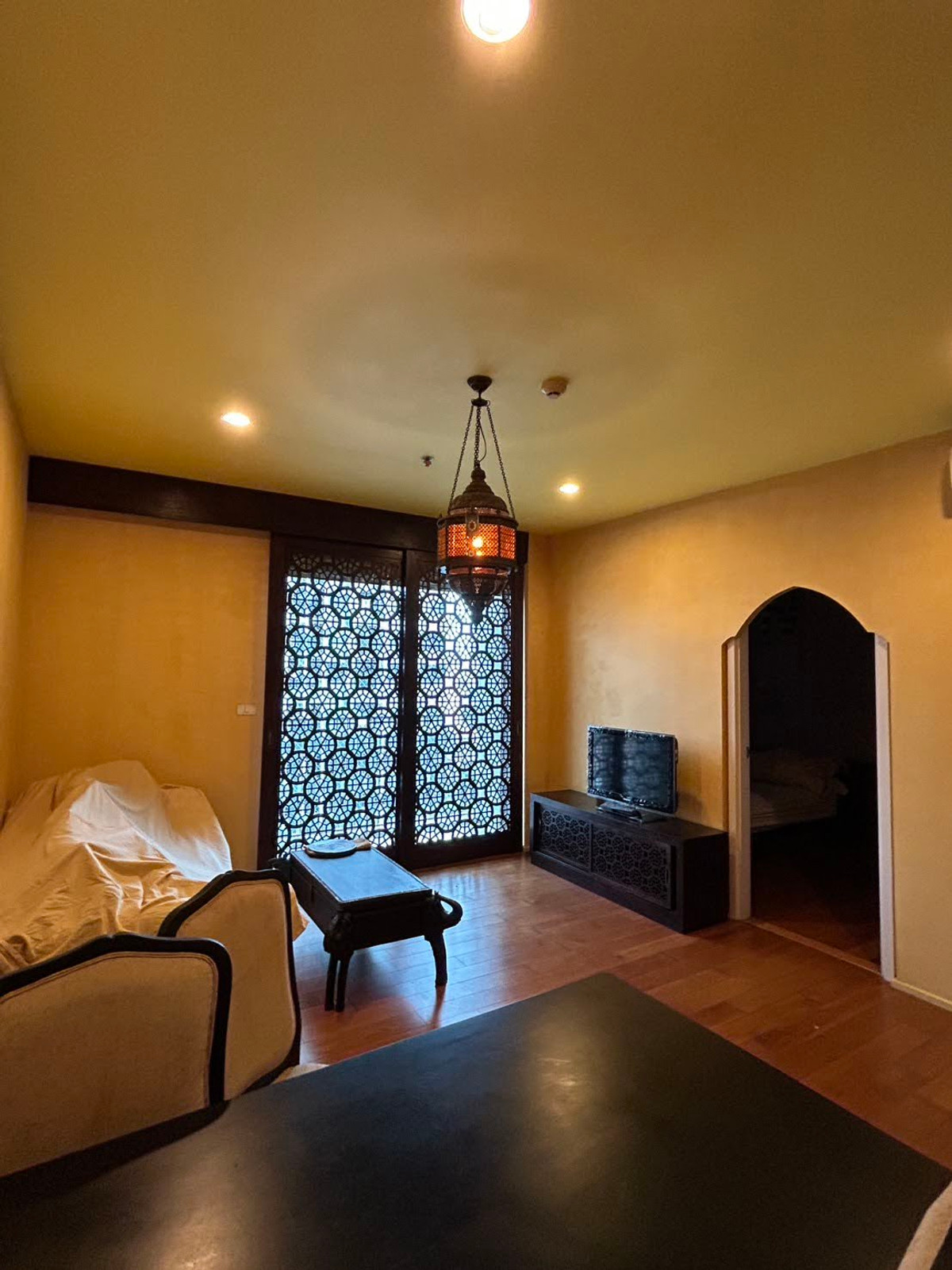 For SaleCondoWongwianyai, Charoennakor : for sale condo Hive Taksin (S15-11583)