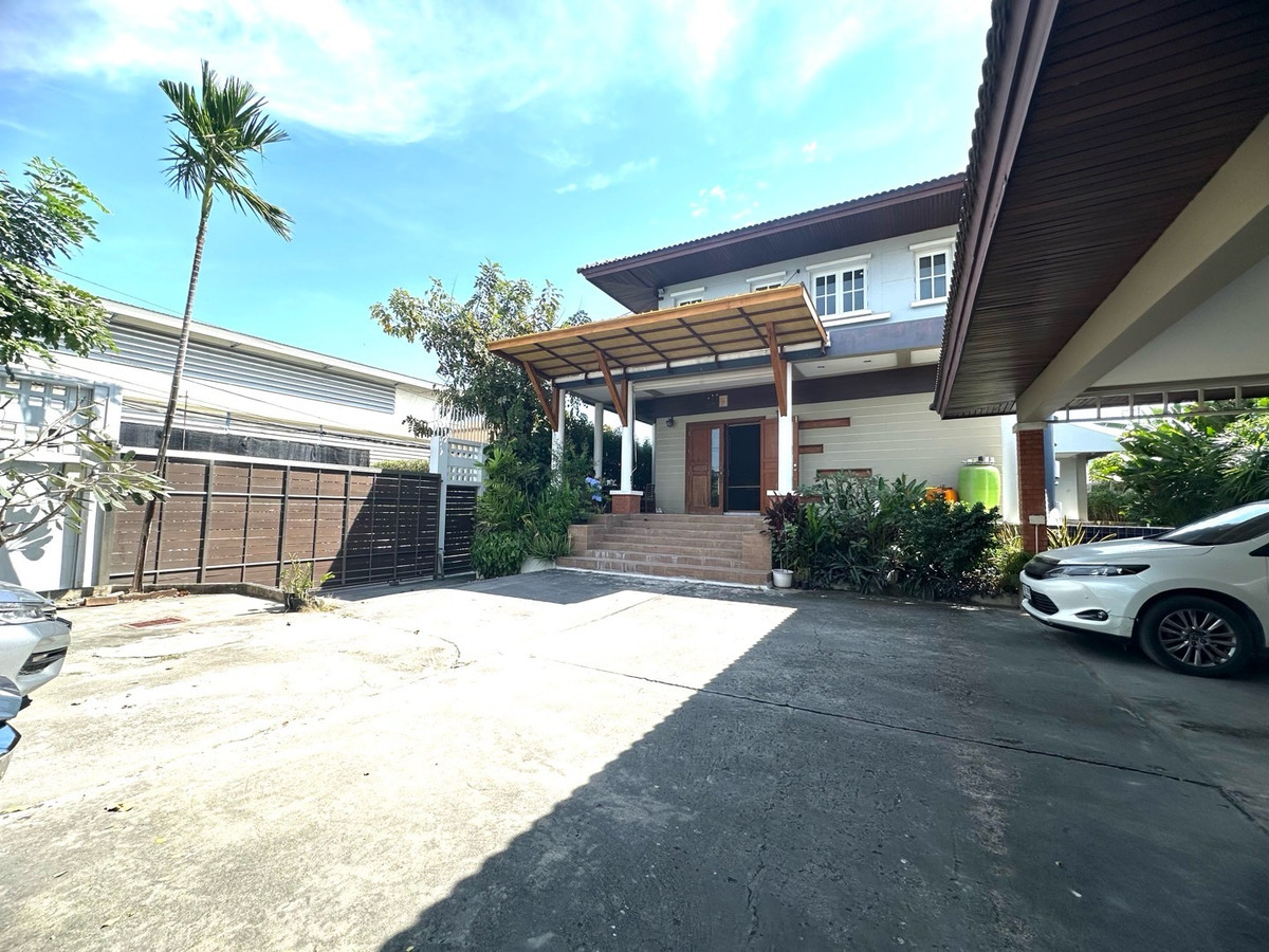 ขายบ้านสมุทรปราการ สำโรง : บ้านเดี่ยว 2 ชั้น ปลูกสร้างเอง แบริ่ง 13 ใกล้ BTS แบริ่ง -ลาซาน  บางนา สำโรงเหนือ สมุทรปราการ