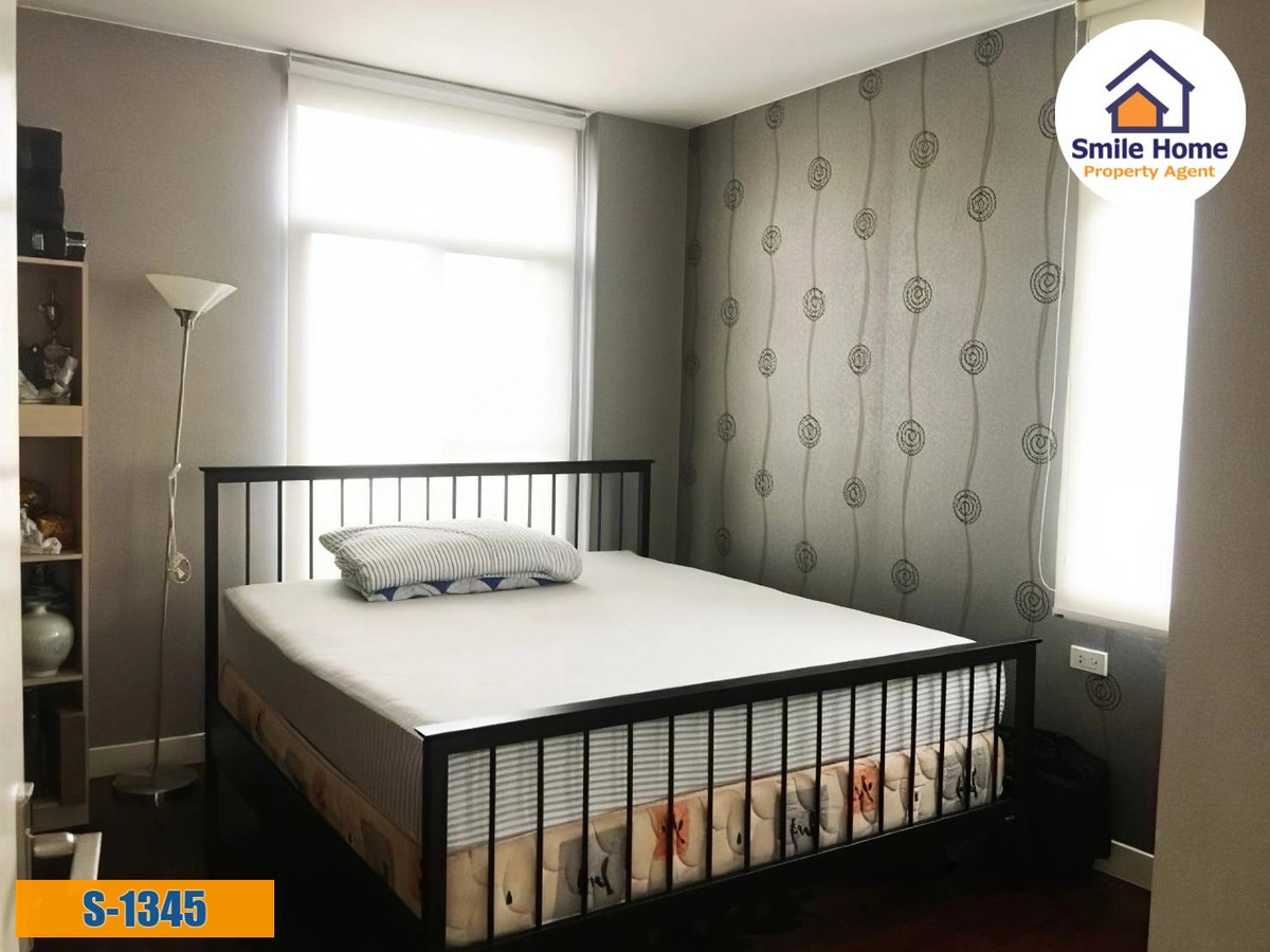 ขายบ้านลาดกระบัง สุวรรณภูมิ : ขายบ้านเดี่ยวมัณฑนา อ่อนนุช-วงแหวน4  หน้าสวนต้นโครงการ