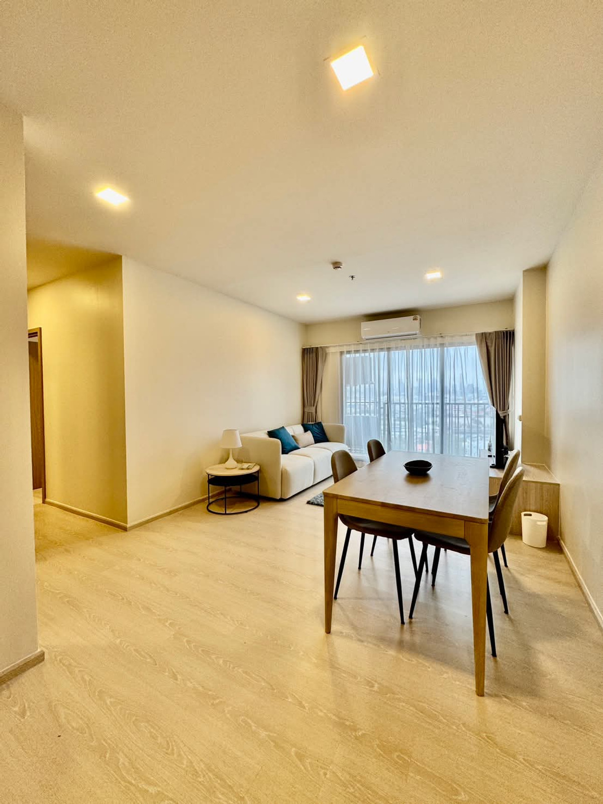 For RentCondoWongwianyai, Charoennakor : Luxury Room // Flo by Sansiri 2bed2bath 64 Sqm Fullyfurnish , Welcome Foreign 40,000-