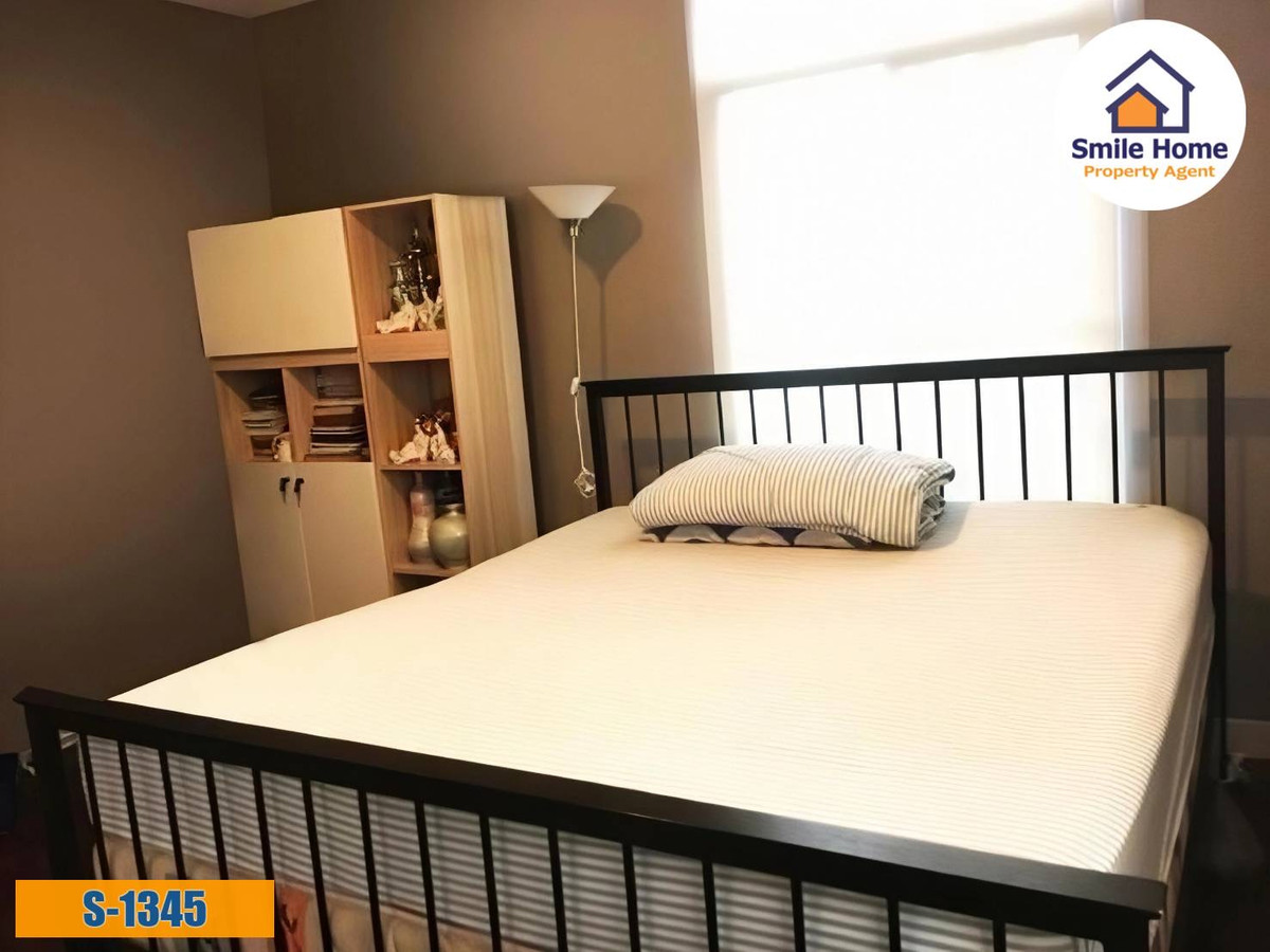 ขายบ้านลาดกระบัง สุวรรณภูมิ : ขายบ้านเดี่ยวมัณฑนา อ่อนนุช-วงแหวน4  หน้าสวนต้นโครงการ