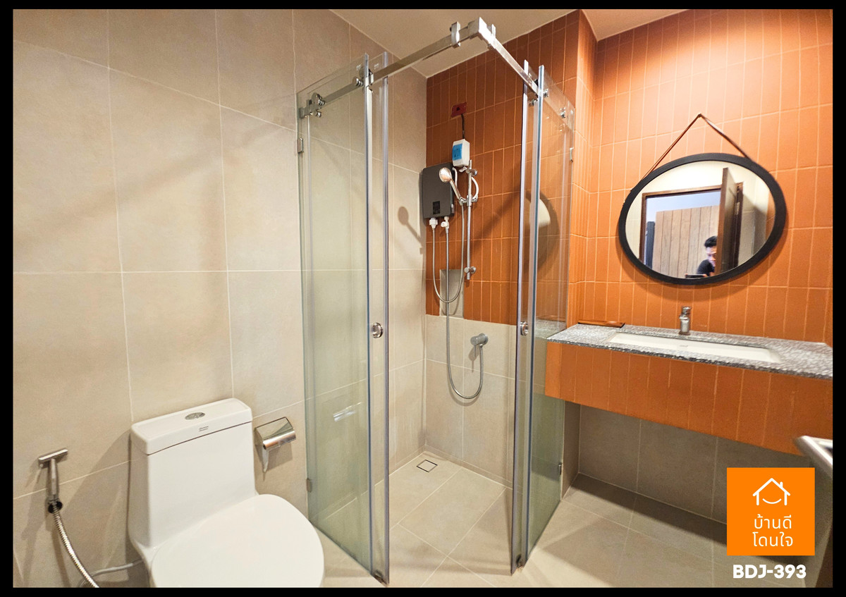 For SaleTownhomeNawamin, Ramindra : Home office for sale Plume Watcharaphon-Ekkamai (22.5 sq m) near Watcharaphon 5 intersection, decorated and ready to move in.