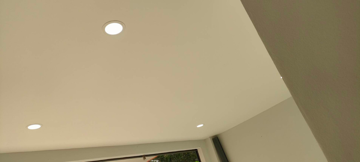 ขายที่ดินนครศรีธรรมราช : 🏡 ขายบ้านพร้อมที่ดิน ทำเลทอง ใกล้สี่แยกไฟแดงเพียง 300 เมตร!  หลัง ธนาคารกรุงศรี ติดหมู่บ้าน ประภาดา หมู่ 2 อำเภอทุ่งใหญ่ จ.นครศรีธรรมราช