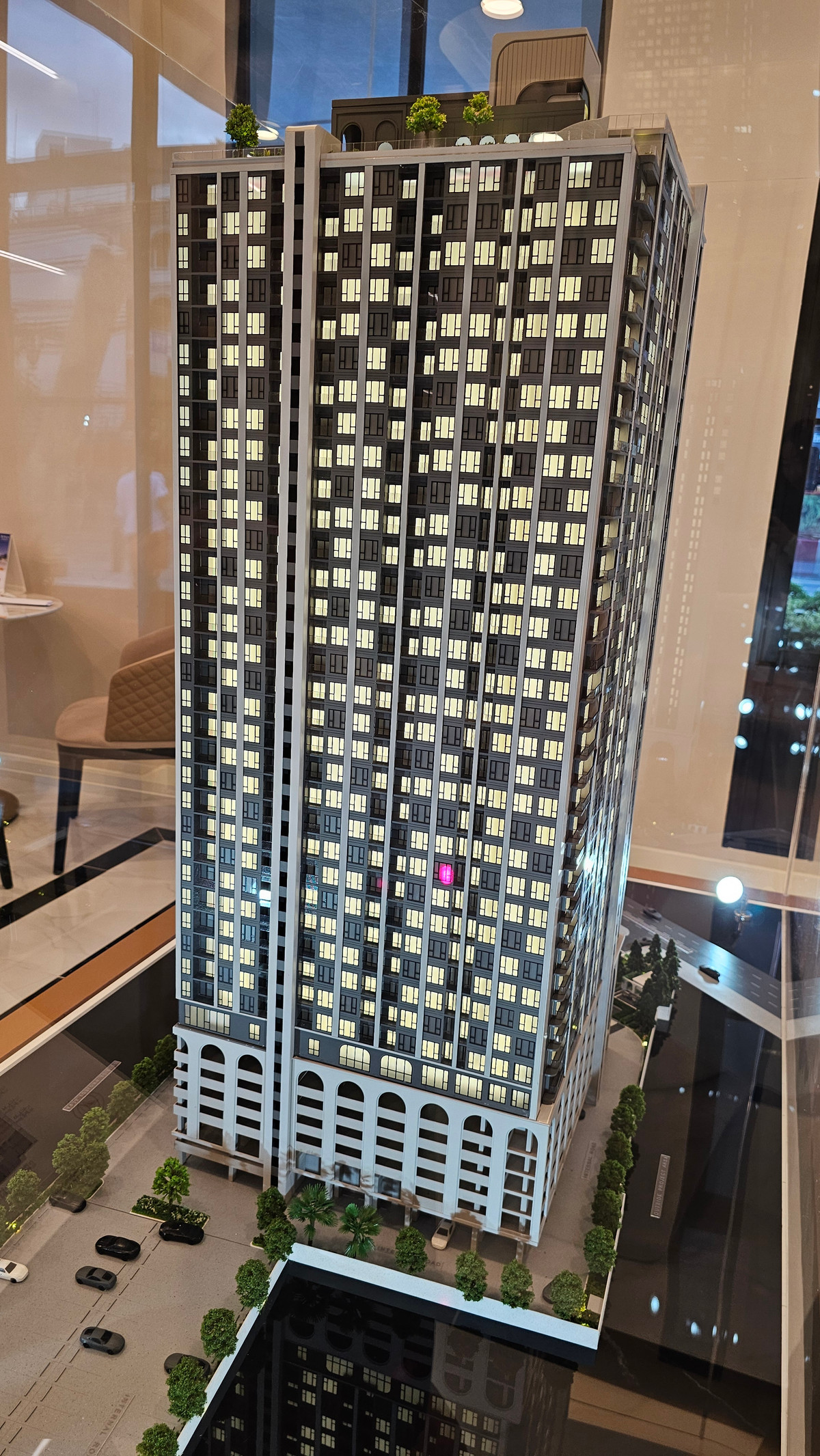 For SaleCondoWongwianyai, Charoennakor : *Owner sells it himself* Price around VVIP Supalai Premier Taksin Wongwian Yai, 1 BR, high floor, city view.