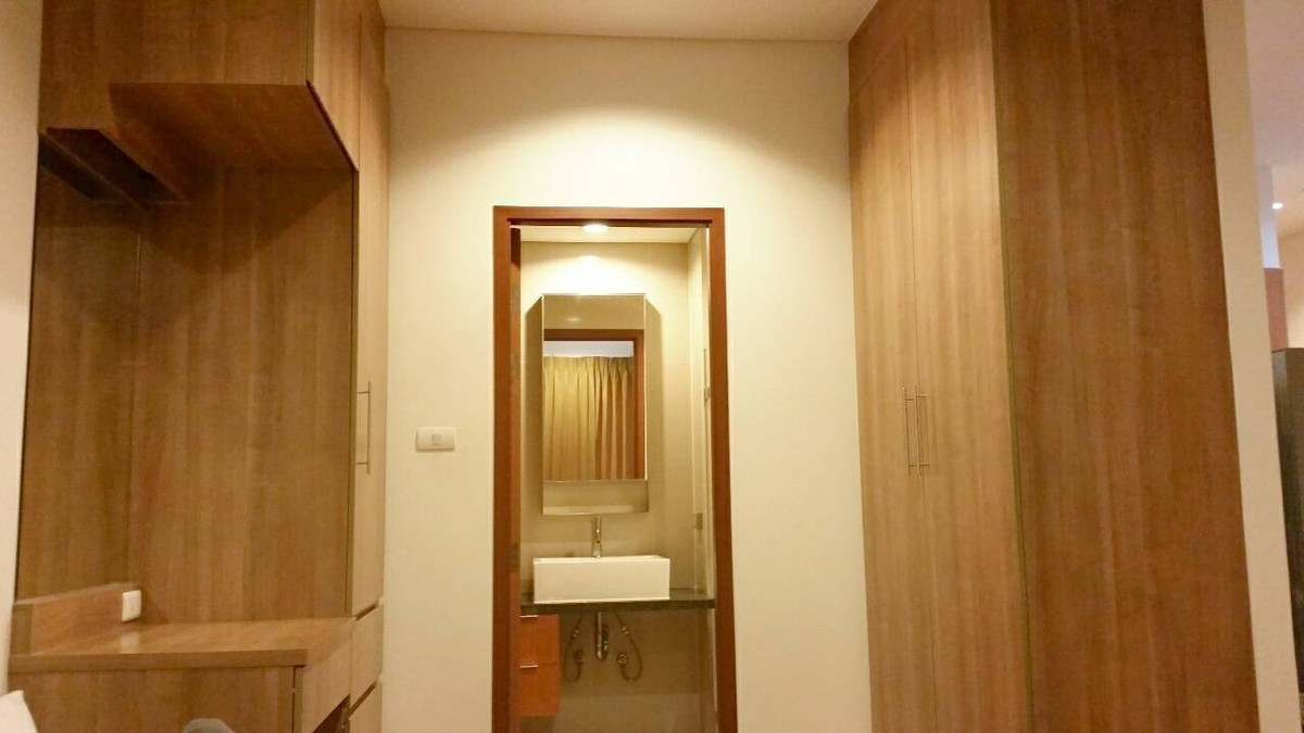 For SaleCondoWongwianyai, Charoennakor : for sale condo Villa Sathorn (S15-31697S)