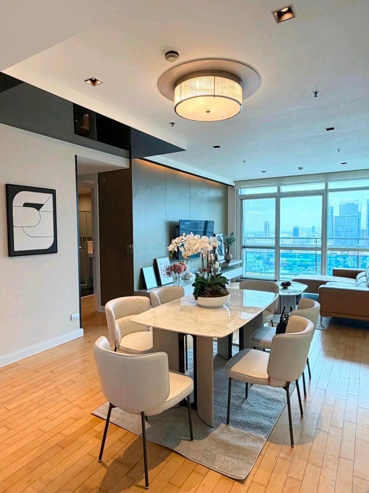 ให้เช่าคอนโดวิทยุ ชิดลม หลังสวน : ✨ ให้เช่า: หรูหราชั้นสูงพร้อมวิวสวนสาธารณะอันน่าทึ่งที่ Athenee Residence ✨