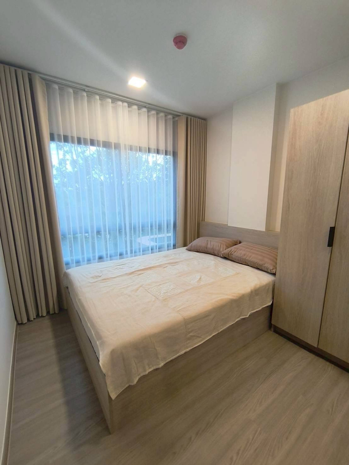 For RentCondoPattaya, Bangsaen, Chonburi : D Condo Sense 🏙️ Bangsaen Condo, near work areas - department stores Room ready to move in 9,000฿/month | 📱 062-9452428