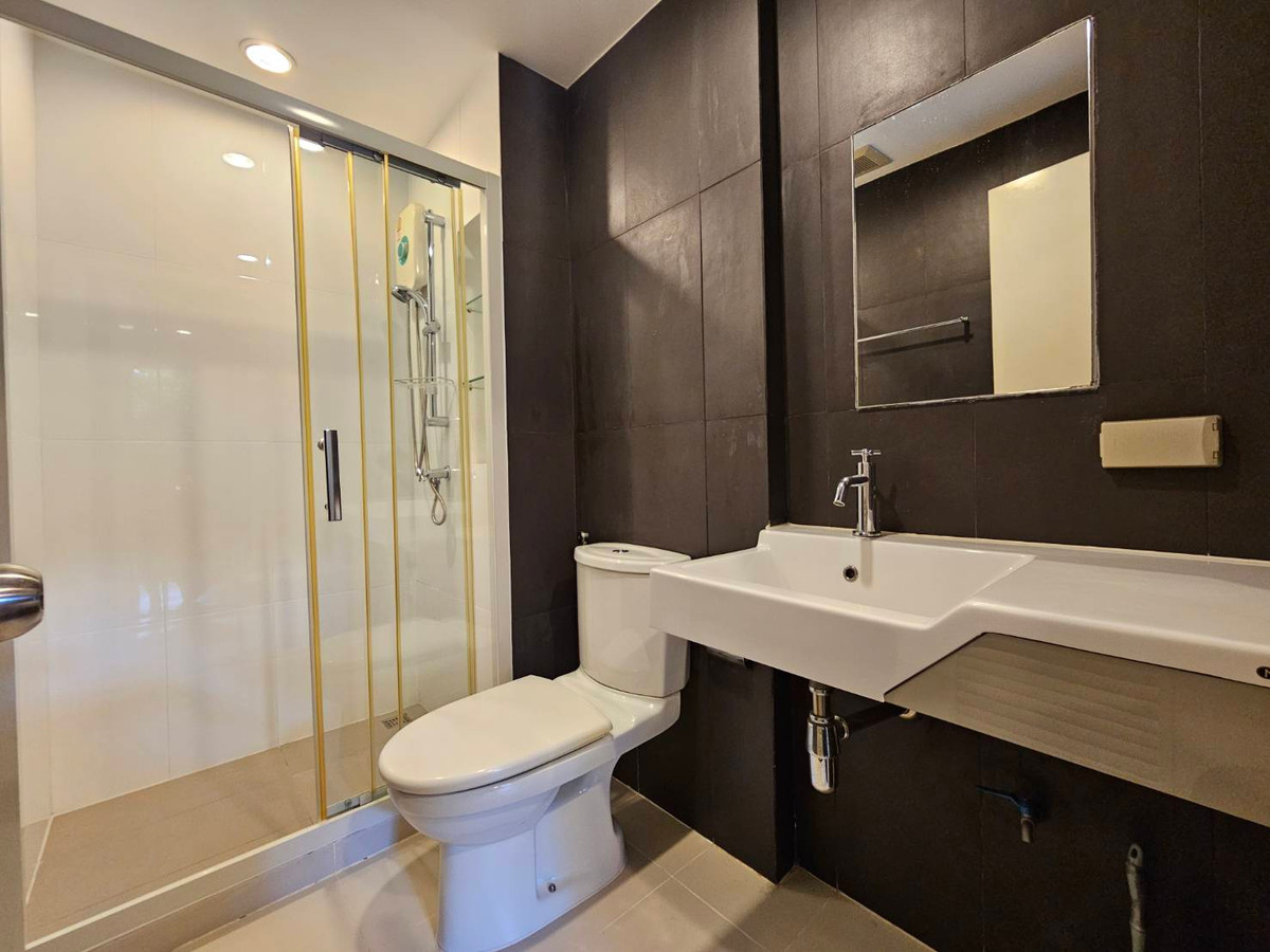 ให้เช่าคอนโดนวมินทร์ รามอินทรา : ห้องใหม่ ไม่เคยปล่อยเช่าเลย วิวสระว่ายน้ำ วิวสวนสวย เช่า 1 ห้องนอน 1 ห้องน้ำ ปาร์ค เอ็กโซ เกษตร นวมินทร์  Parc Exo Kaset Navamin