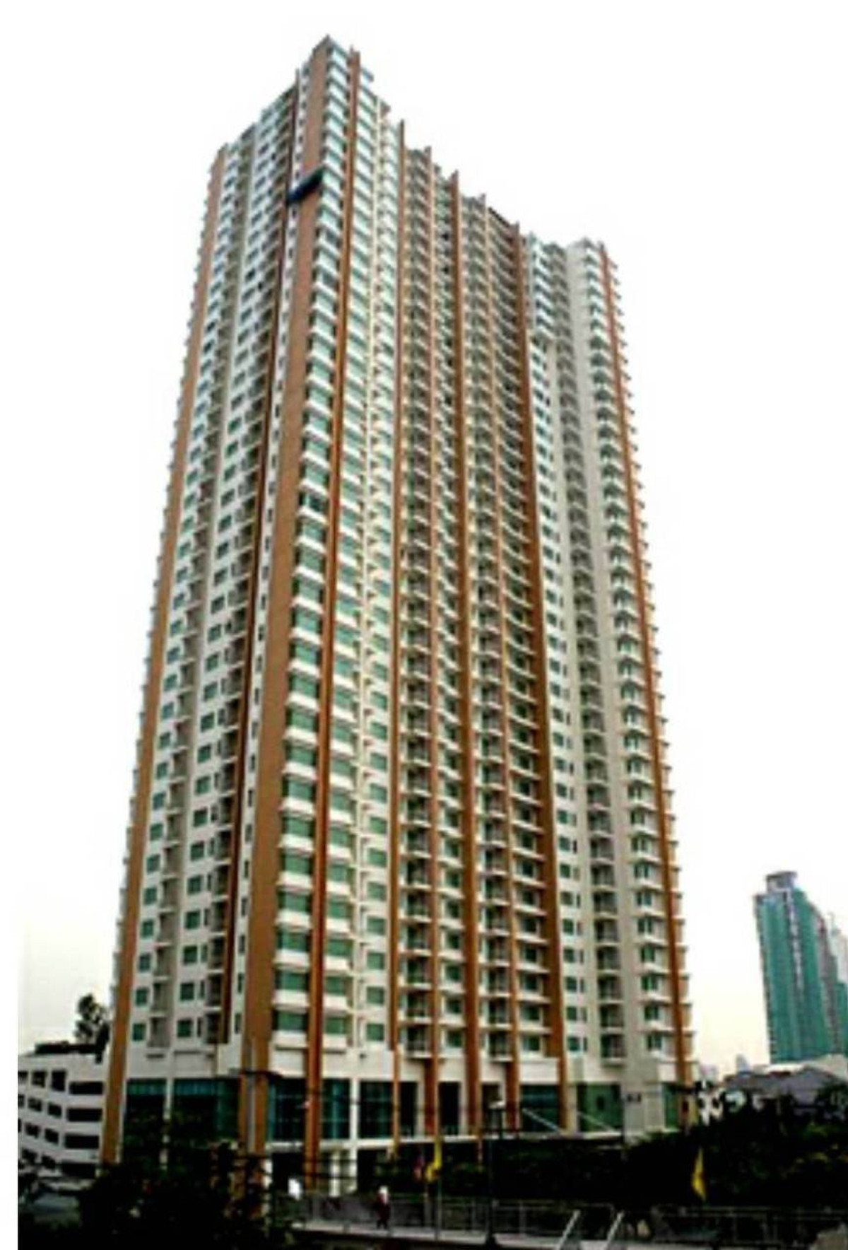 For SaleCondoWongwianyai, Charoennakor : for sale condo Villa Sathorn (S15-31697S)