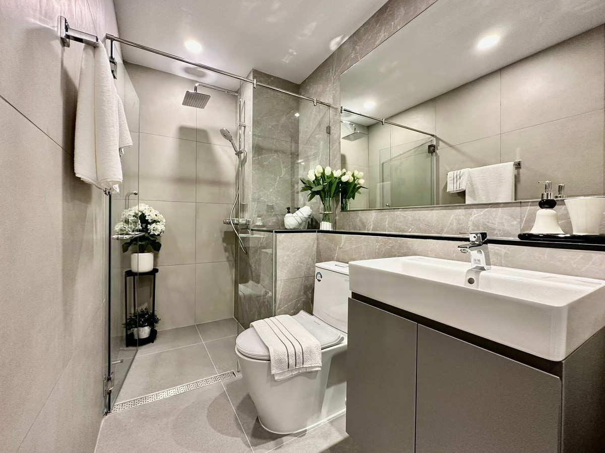 For SaleCondoWongwianyai, Charoennakor : *Owner sells it himself* Price around VVIP Supalai Premier Taksin Wongwian Yai, 1 BR, high floor, city view.