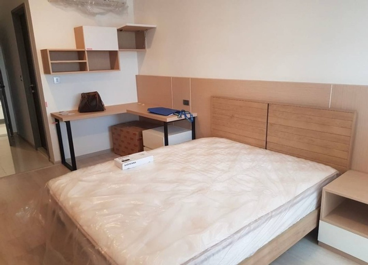 ให้เช่าคอนโดราชเทวี พญาไท : Rhythm Rangnam【𝐒𝐄𝐋𝐋 & 𝐑𝐄𝐍𝐓】🔥ห้องสตูดิโอสำหรับคนเมือง ที่สะดวกสบายและทันสมัย บิ้วอินครบ 🔥 ติดต่อไลน์ไอดี: @hacondo