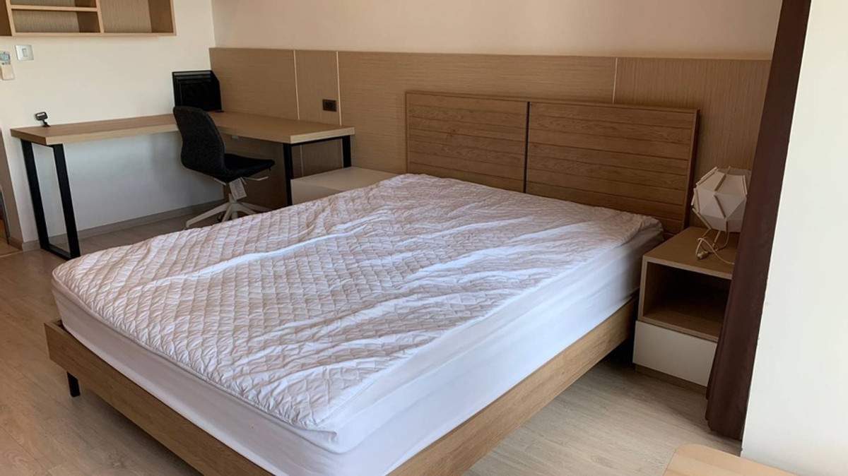 For RentCondoRatchathewi,Phayathai : Rhythm Rangnam【𝐒𝐄𝐋𝐋 & 𝐑𝐄𝐍𝐓】🔥A comfortable and modern studio room for city dwellers, complete with built-in furniture 🔥 Contact Line ID: @hacondo
