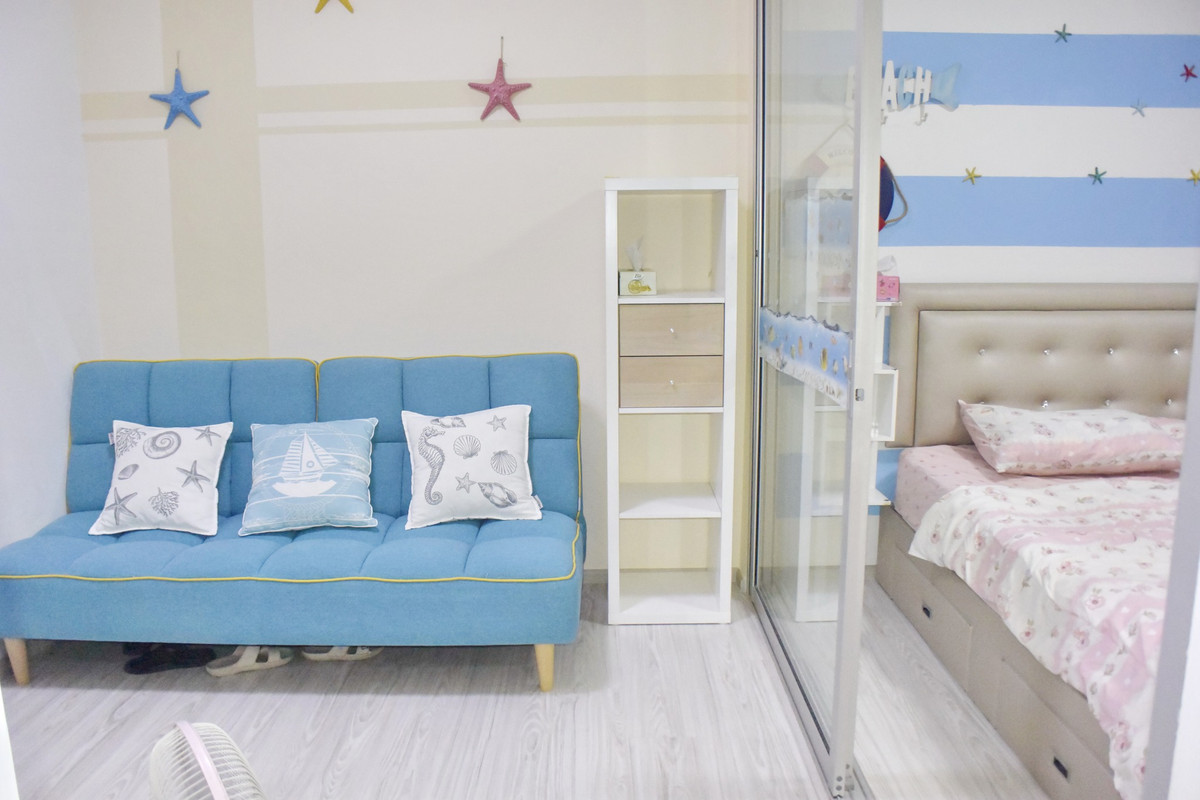 For SaleCondoRattanathibet, Sanambinna : For sale, cheap price, you heard it right, Aspire Rattanathibet, 2 KingSize beds, the head of the bed is not next to anyones room.