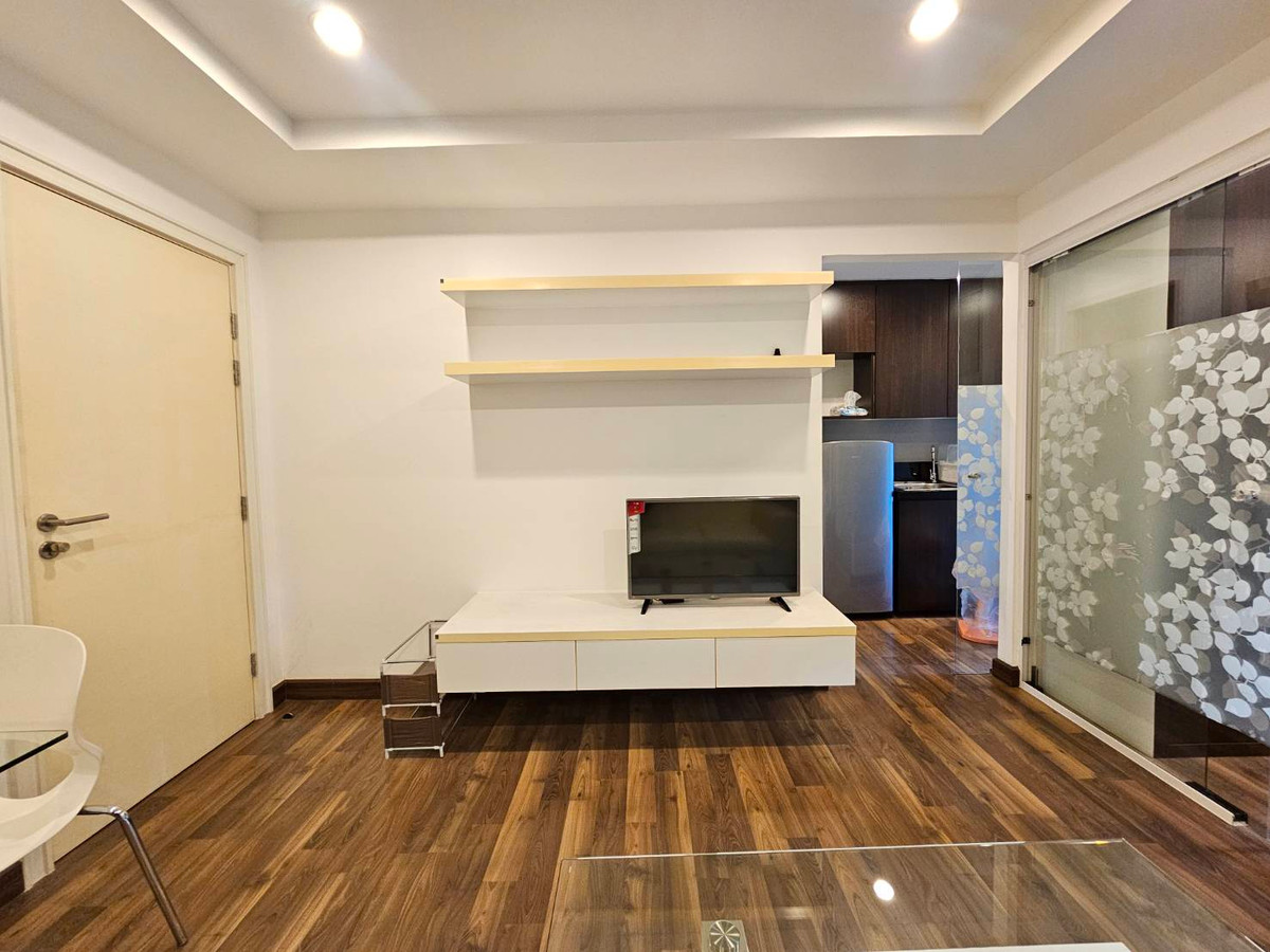 ให้เช่าคอนโดนวมินทร์ รามอินทรา : ห้องใหม่ ไม่เคยปล่อยเช่าเลย วิวสระว่ายน้ำ วิวสวนสวย เช่า 1 ห้องนอน 1 ห้องน้ำ ปาร์ค เอ็กโซ เกษตร นวมินทร์  Parc Exo Kaset Navamin