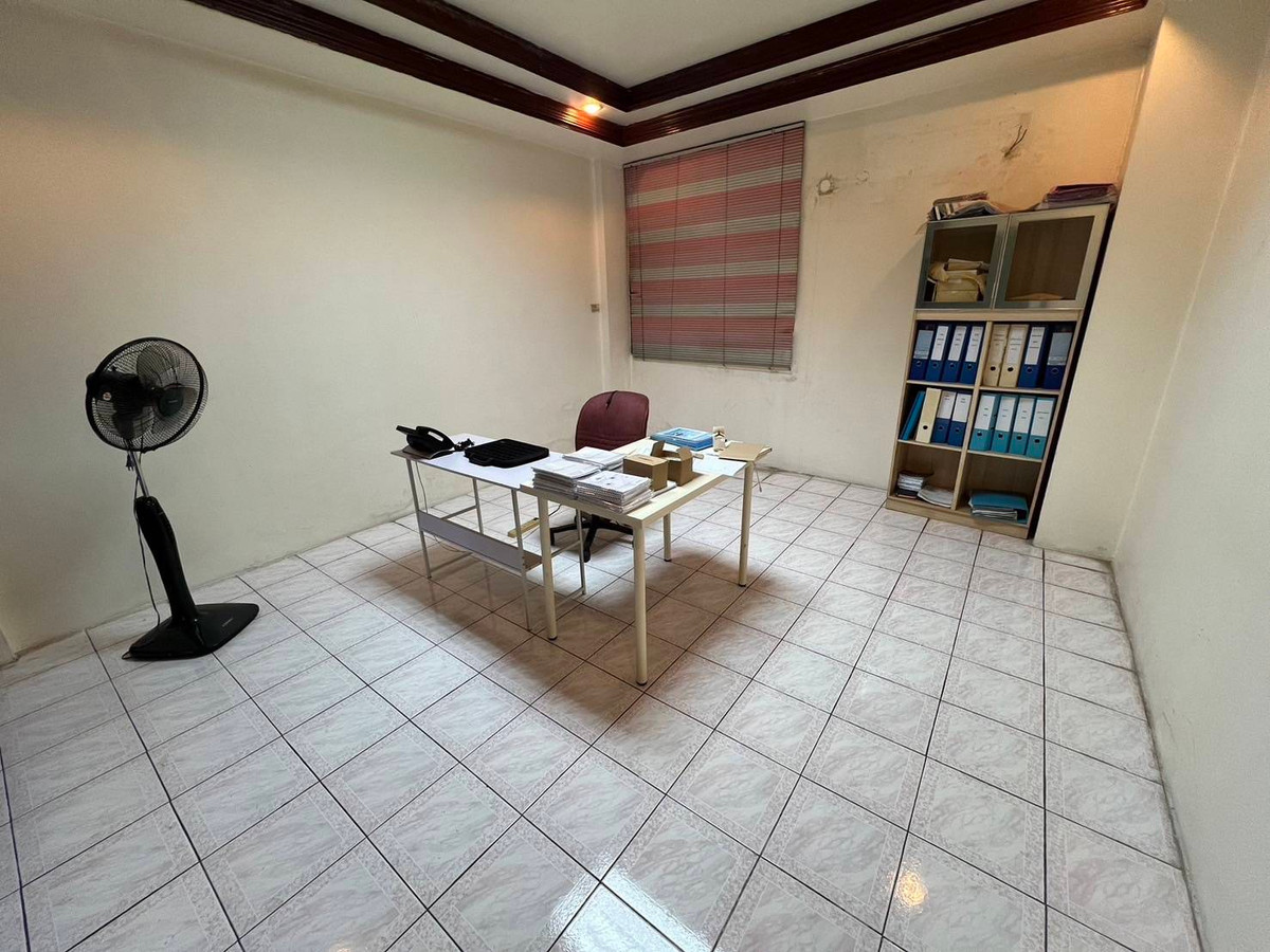 ขายอาคารพาณิชย์สาทร นราธิวาส : 💥ขายอาคารพาณิชย์💥 ซอยนนทรี 14 พร้อมผู้เช่า หรืออยู่เอง สภาพดีพร้อมใช้เปิดสำนักงาน หรือใช้เก็บสินค้า ต่อรองหรือเสนอราคามาได้