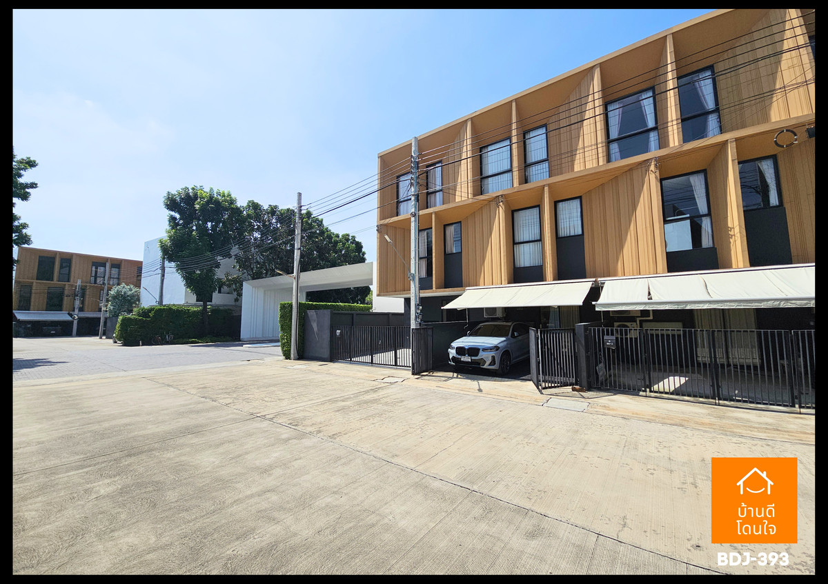 For SaleTownhomeNawamin, Ramindra : Home office for sale Plume Watcharaphon-Ekkamai (22.5 sq m) near Watcharaphon 5 intersection, decorated and ready to move in.