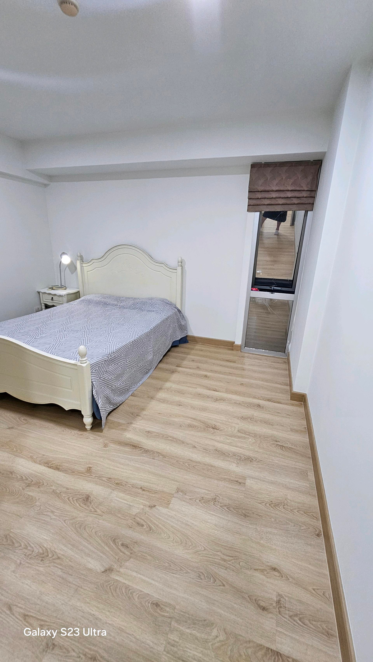 ขายคอนโดพระราม 9 เพชรบุรีตัดใหม่ RCA : ​ห้องใหญ่ 2 ห้องนอน: พื้นที่ใช้สอยกว้างขวาง ตอบโจทย์ครอบครัวเล็กหรือผู้ที่ต้องการพื้นที่ทำงาน (Work From Home) แยกส่วน​ส่วนตัวสูง: การจัดวางห้องภายในโครงการคำนึงถึงความเป็นส่วนตัวของผู้อยู่อาศัยเป็นหลัก