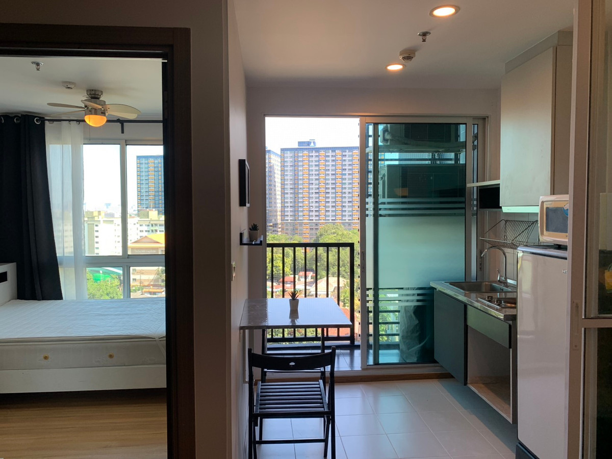 For RentCondoOnnut, Udomsuk : Newly renovated room, cheap rental, new flooring. Change new curtains, rent 1 bedroom, 1 bathroom, The Base Sukhumvit 77