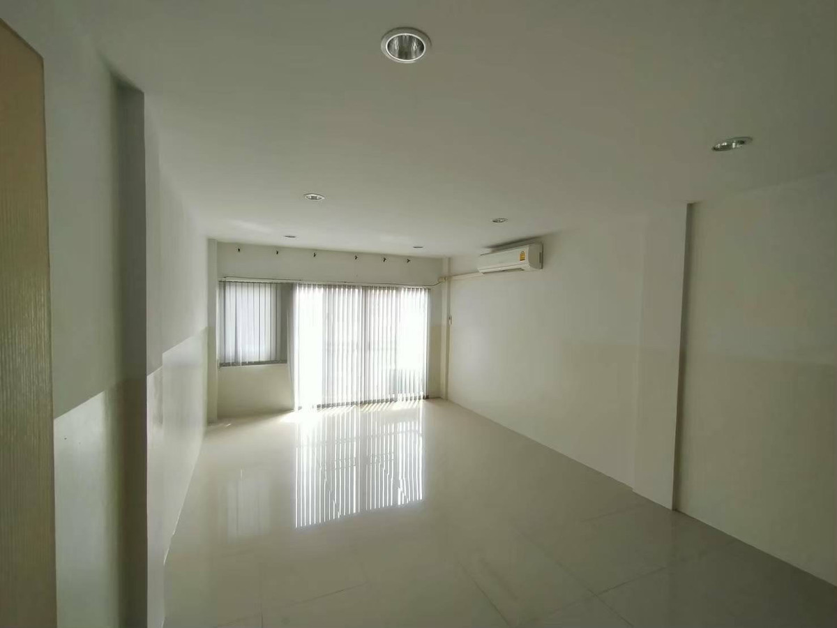 For RentShop HouseChokchai 4, Ladprao 71, Ladprao 48, : 💥CP-9488💥4-storey commercial building for rent, Lat Phrao 71 👉 Add Line @goodcondo