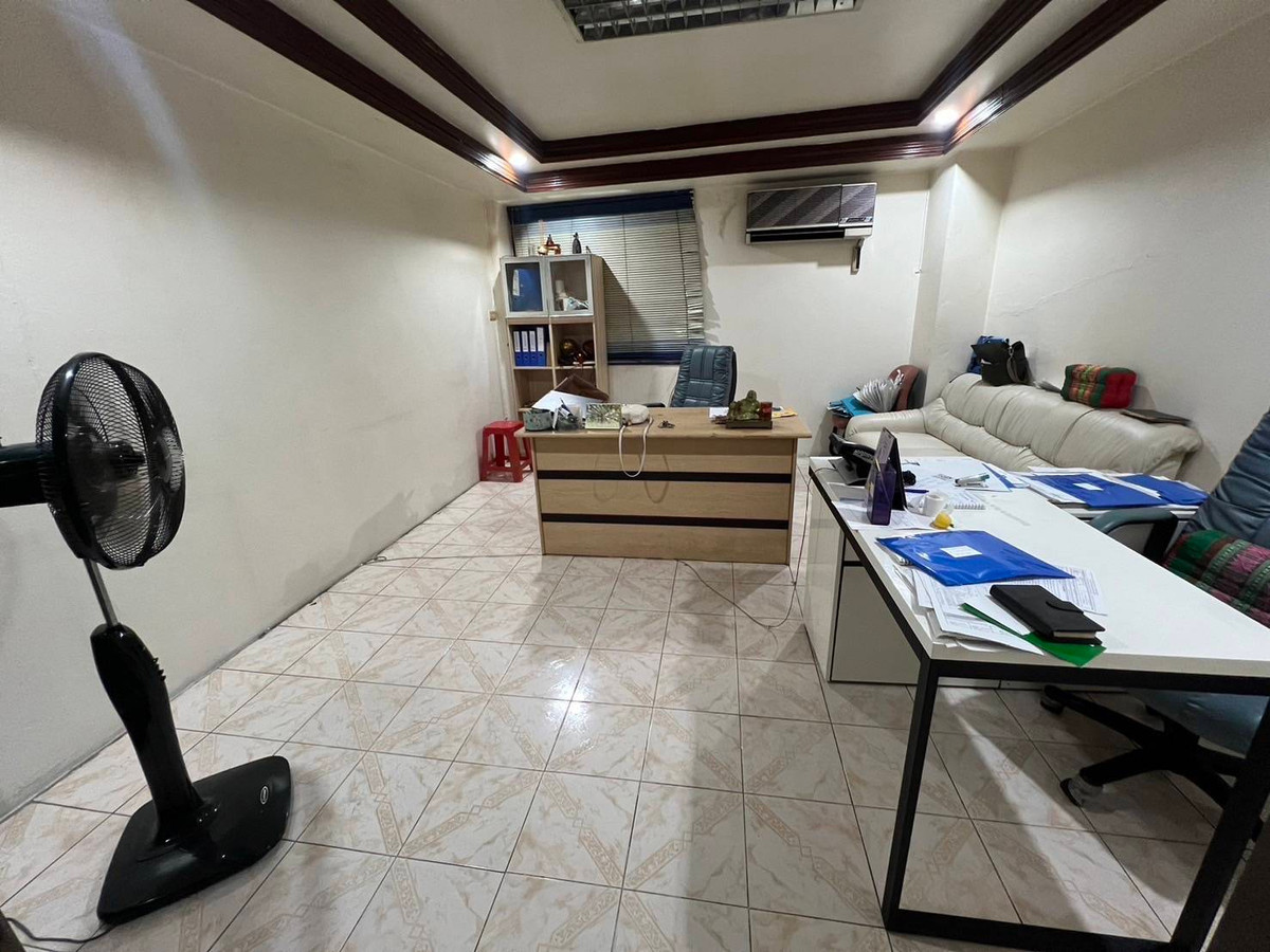 ขายอาคารพาณิชย์สาทร นราธิวาส : 💥ขายอาคารพาณิชย์💥 ซอยนนทรี 14 พร้อมผู้เช่า หรืออยู่เอง สภาพดีพร้อมใช้เปิดสำนักงาน หรือใช้เก็บสินค้า ต่อรองหรือเสนอราคามาได้