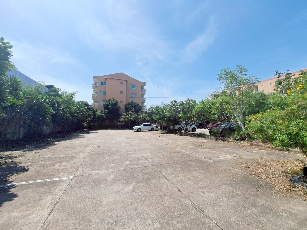 ขายกิจการโรงแรม & กิจการอพาร์ตเมนต์พัทยา บางแสน ชลบุรี สัตหีบ : ขายอพาร์ทเม้น 5 ชั้น  84 ห้อง (พร้อมใบอนุญาตดัดแปลงอาคารใช้เป็นโรงแรม 78 ห้อง)  ในนิคมอมตะนครชลบุรี บนที่ดิน 1 ไร่ 286 ตร.วา