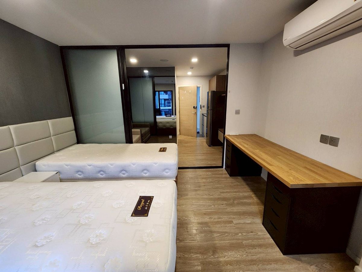 For RentCondoPathum Thani,Rangsit, Thammasat : 🏡 For rent Kave Town Space💖 ✨ Building D, 5th floor, view in the middle of the pool ✅️ Ready to move in