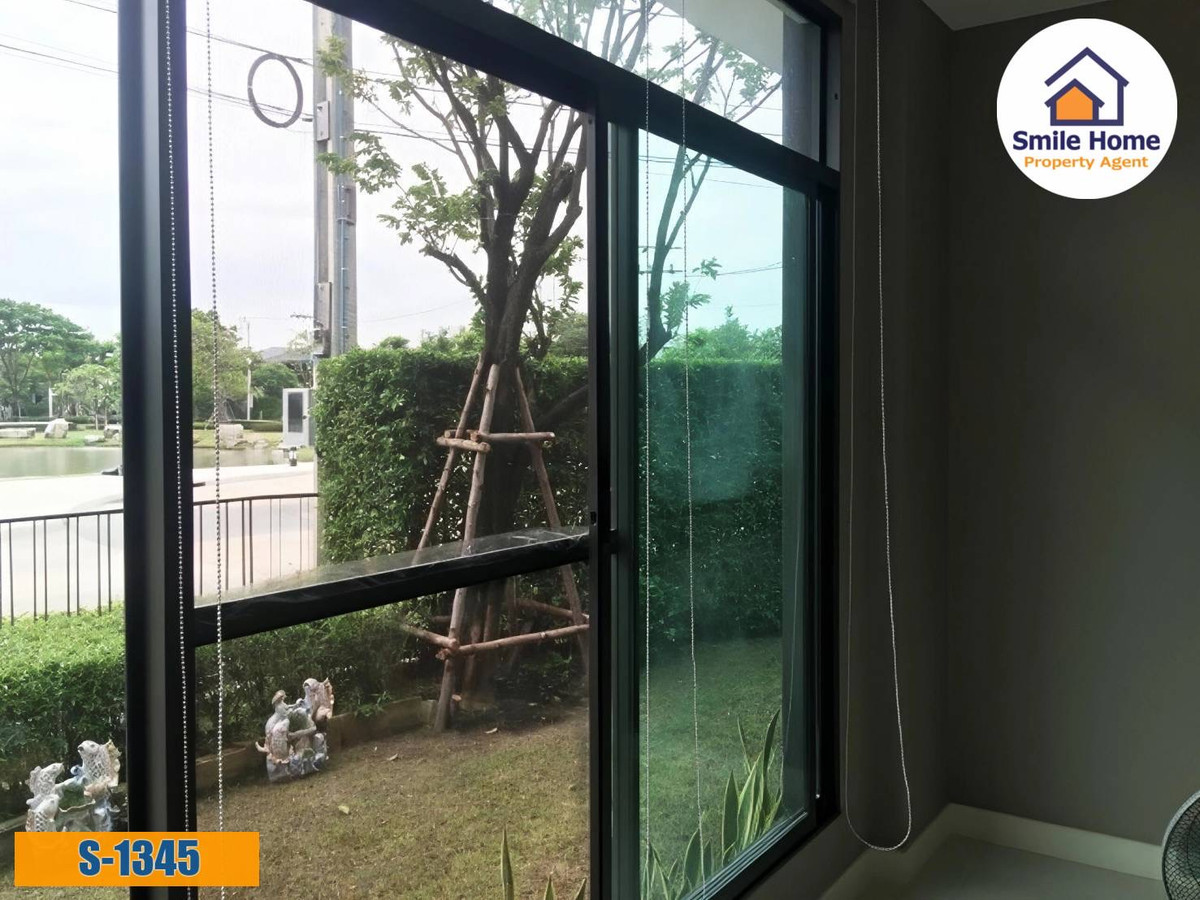 ขายบ้านลาดกระบัง สุวรรณภูมิ : ขายบ้านเดี่ยวมัณฑนา อ่อนนุช-วงแหวน4  หน้าสวนต้นโครงการ