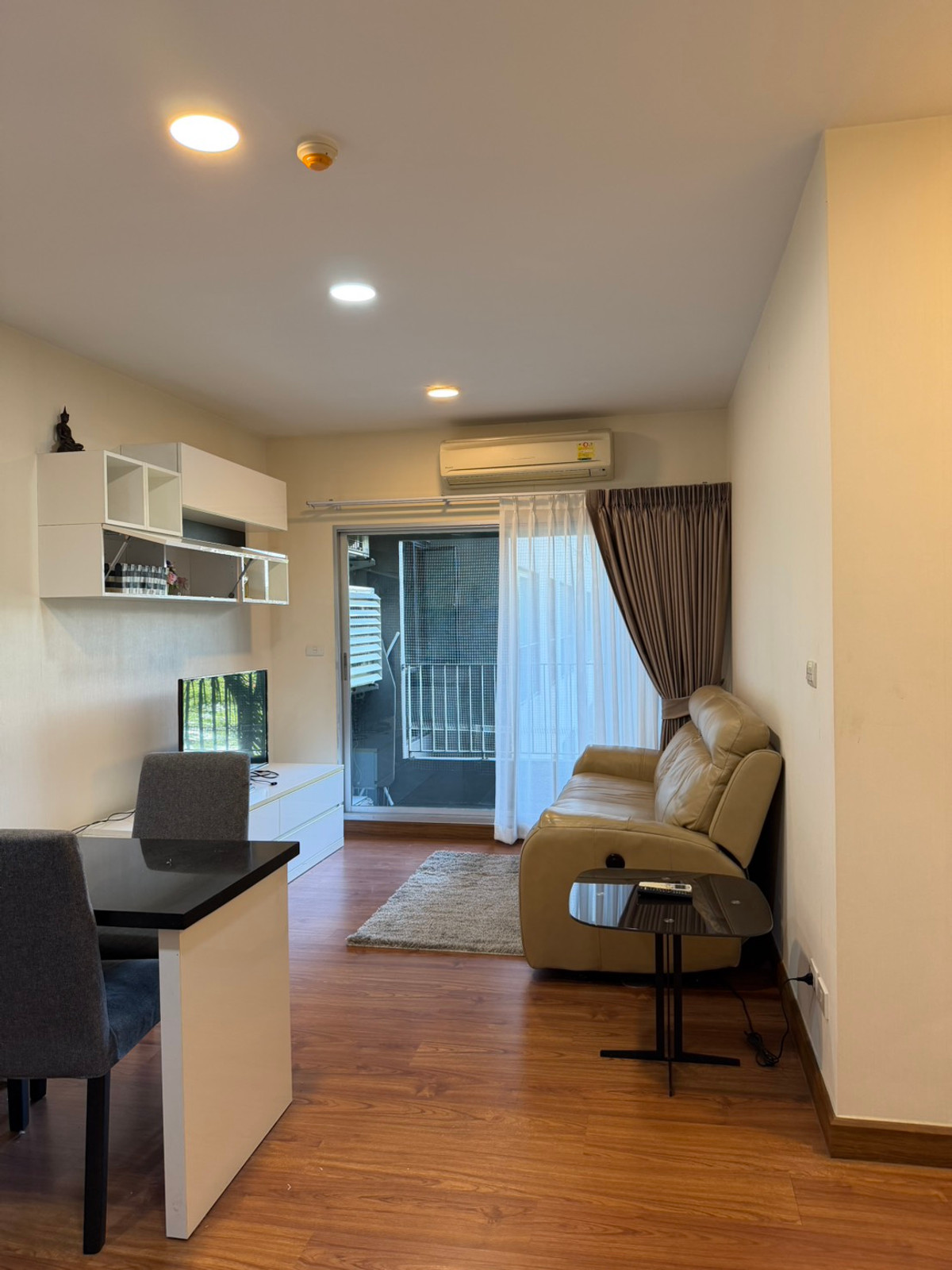 CondoSukhumvit, Asoke, Thonglor : The Seed Musee Condo, Sukhumvit 26: For Sale 8.2M / For Rent 35k (THB) - 65 Sq.m., 2 Bed, 2 Bath - Very cheap!